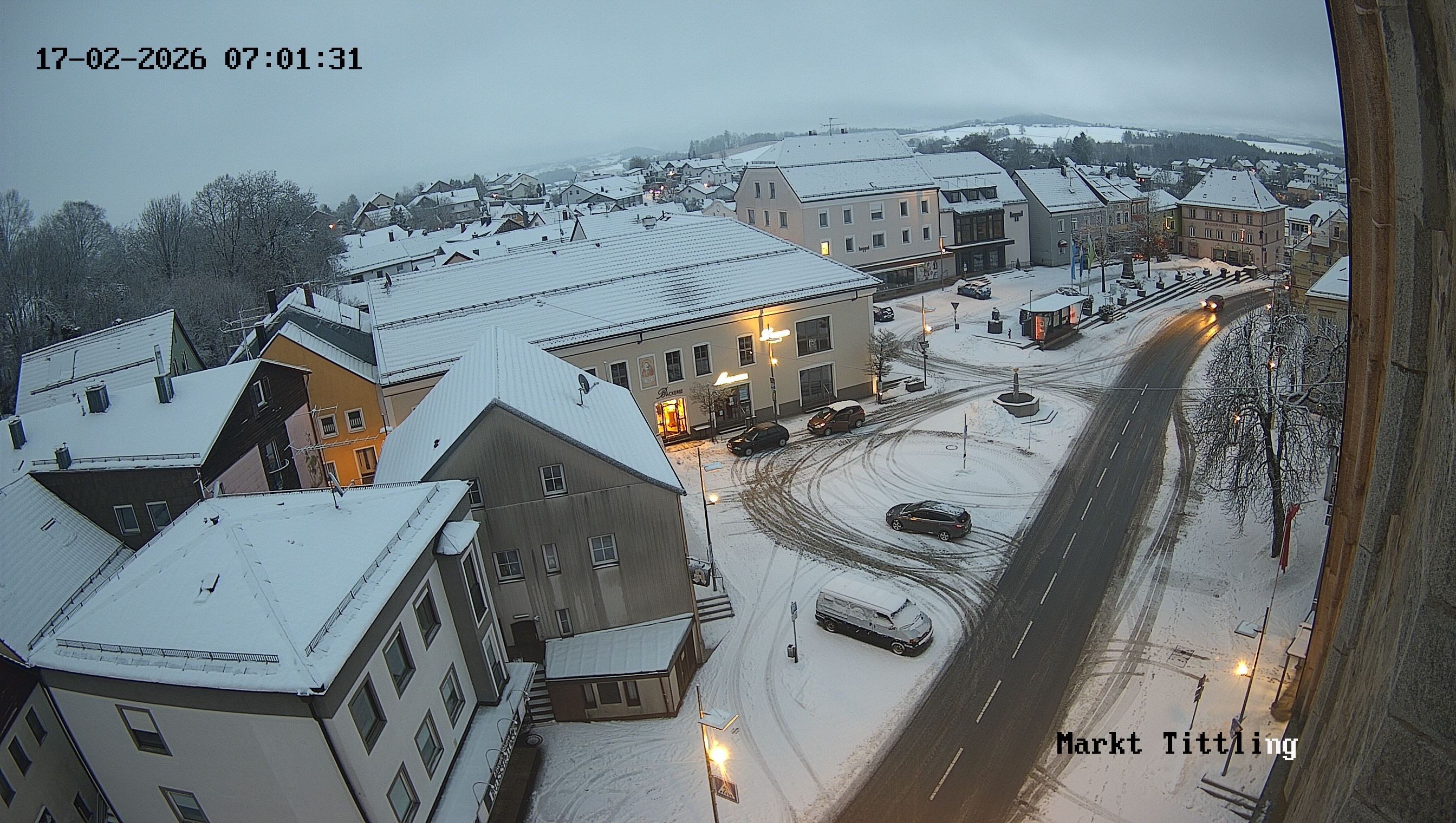 Archiv Foto Webcam Marktplatz in Tittling