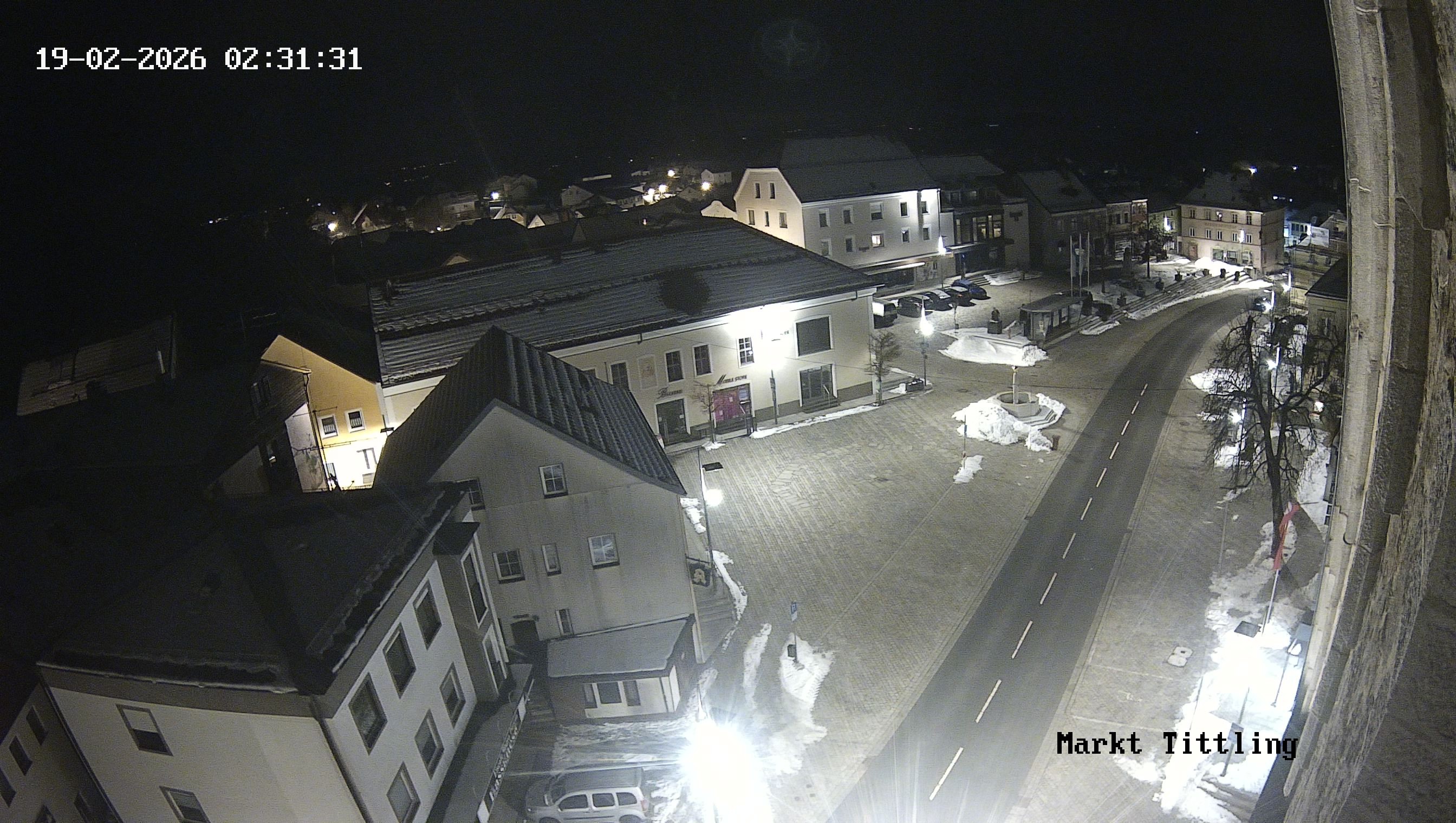 Archiv Foto Webcam Marktplatz in Tittling