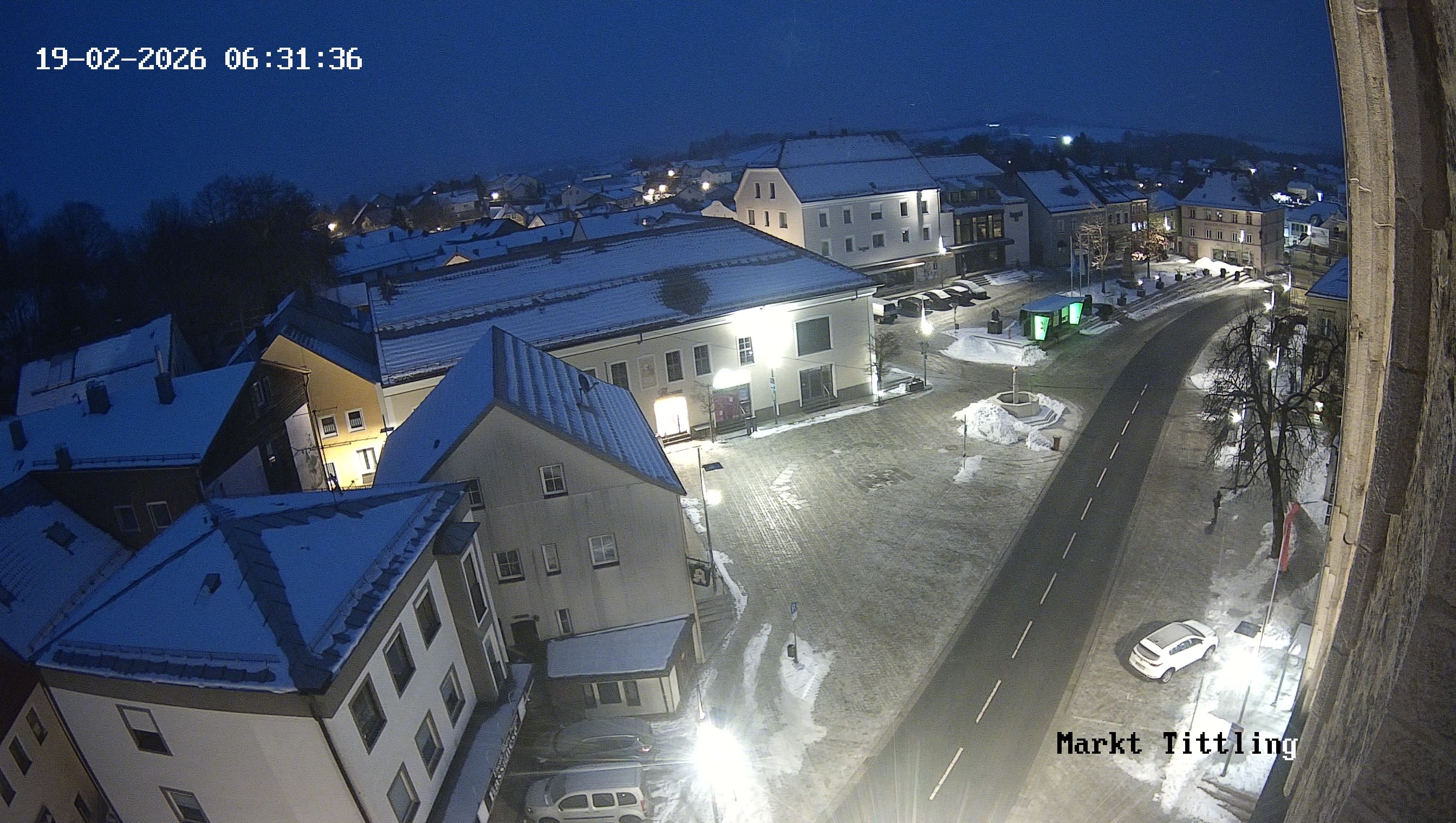Archiv Foto Webcam Marktplatz in Tittling