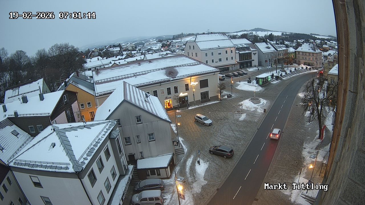 Archiv Foto Webcam Marktplatz in Tittling
