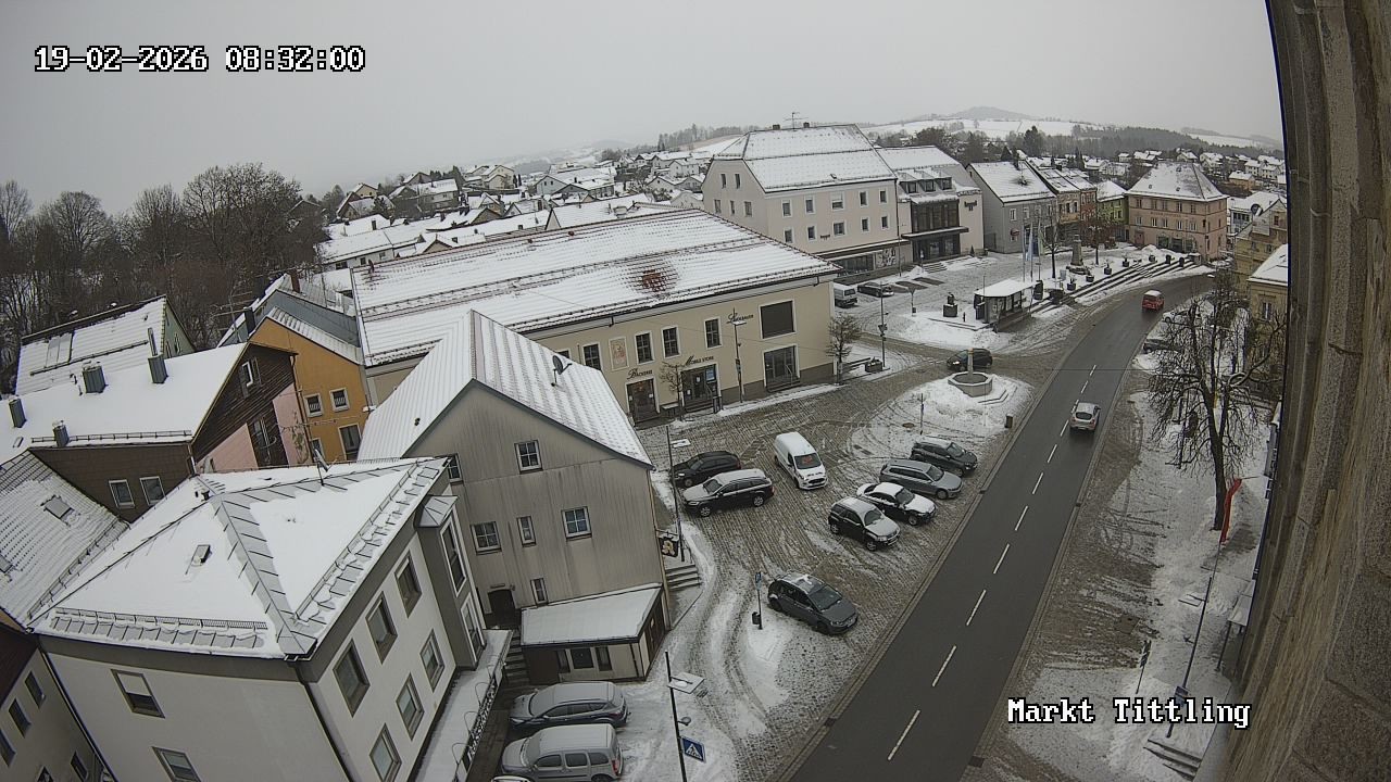 Archiv Foto Webcam Marktplatz in Tittling