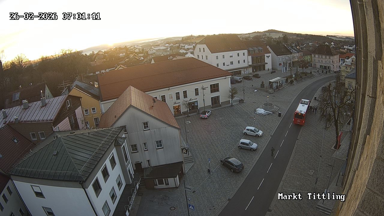 Archiv Foto Webcam Marktplatz in Tittling