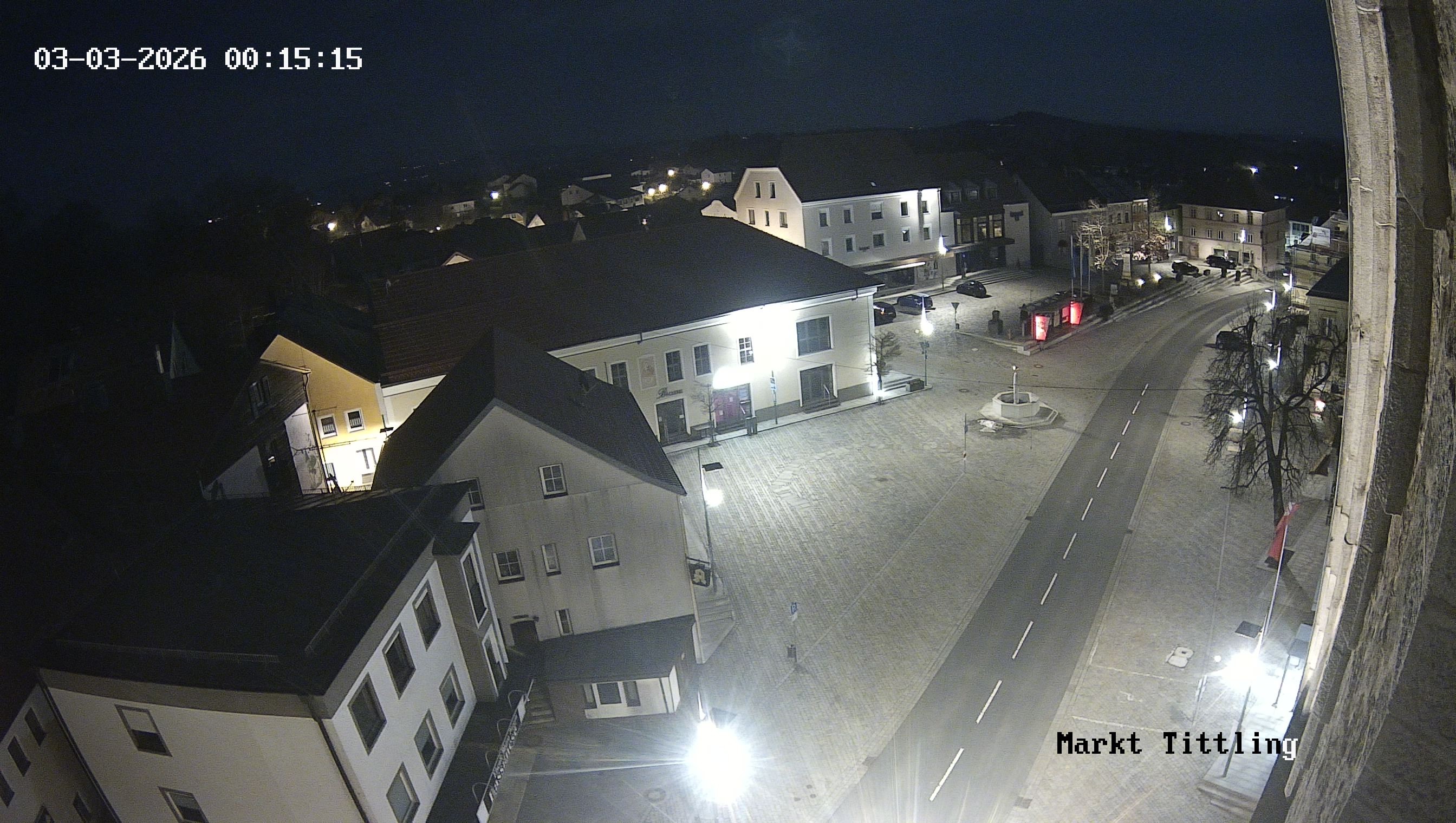 Archiv Foto Webcam Marktplatz in Tittling
