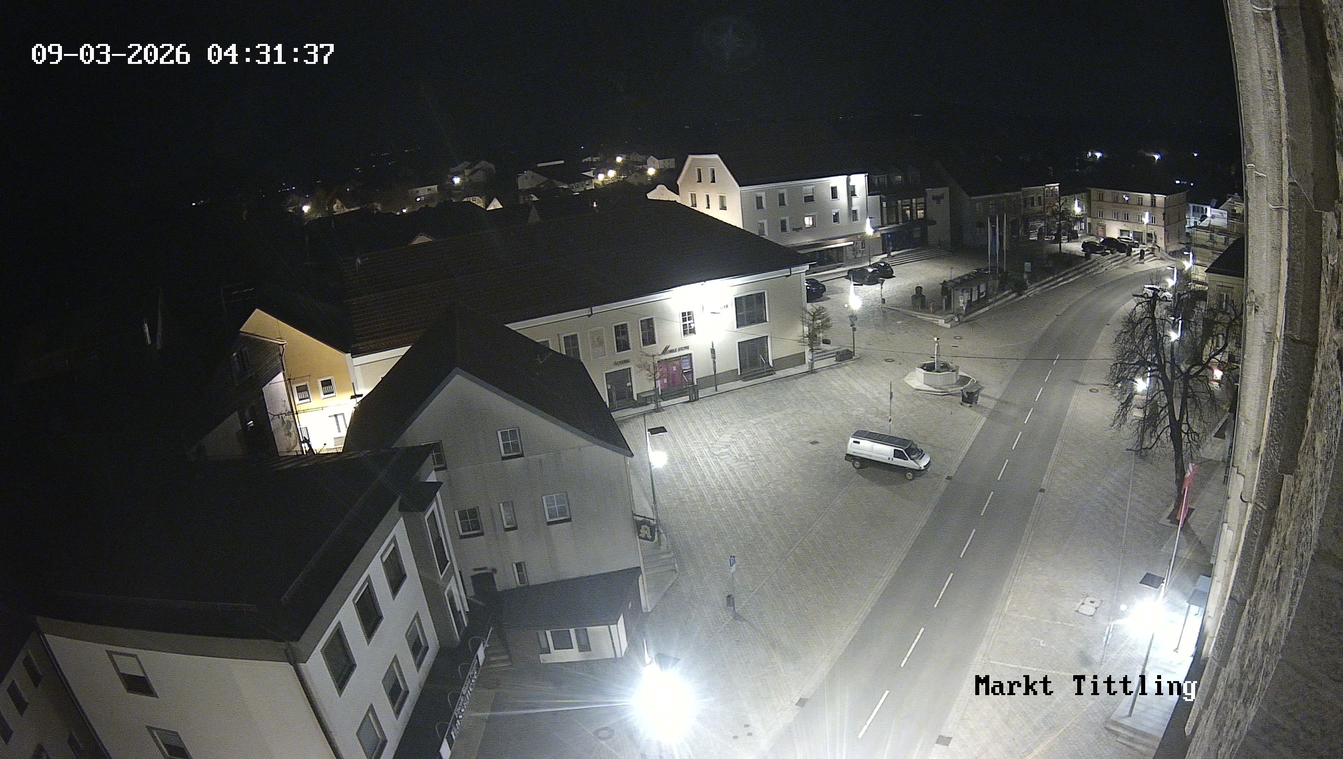Archiv Foto Webcam Marktplatz in Tittling