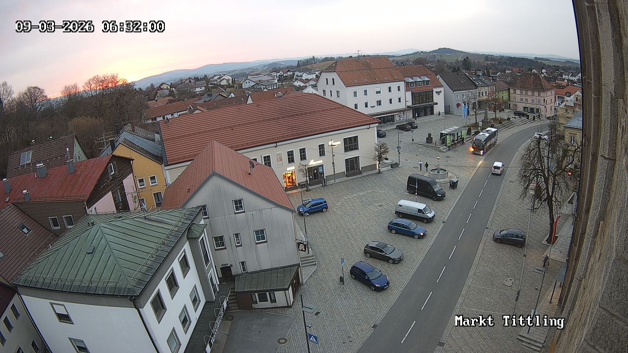 Archiv Foto Webcam Marktplatz in Tittling