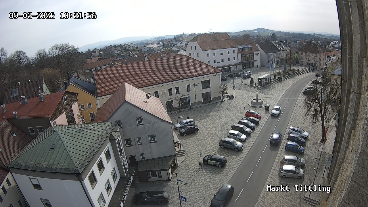 Archiv Foto Webcam Marktplatz in Tittling