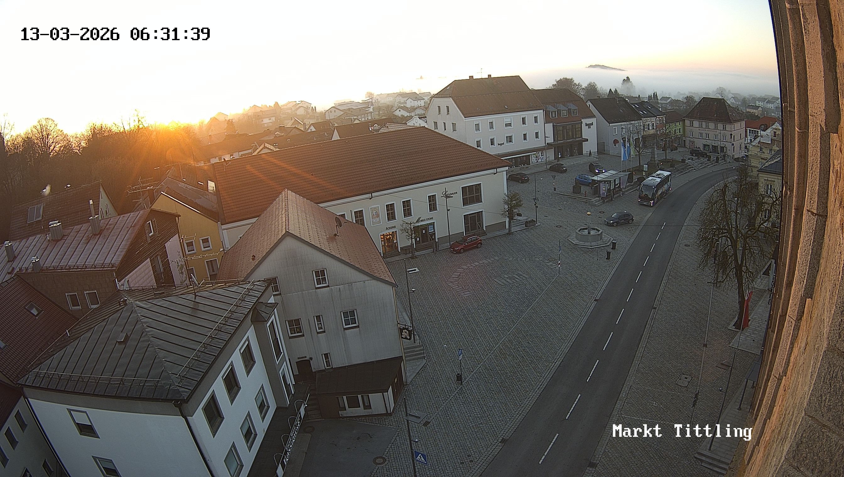 Archiv Foto Webcam Marktplatz in Tittling