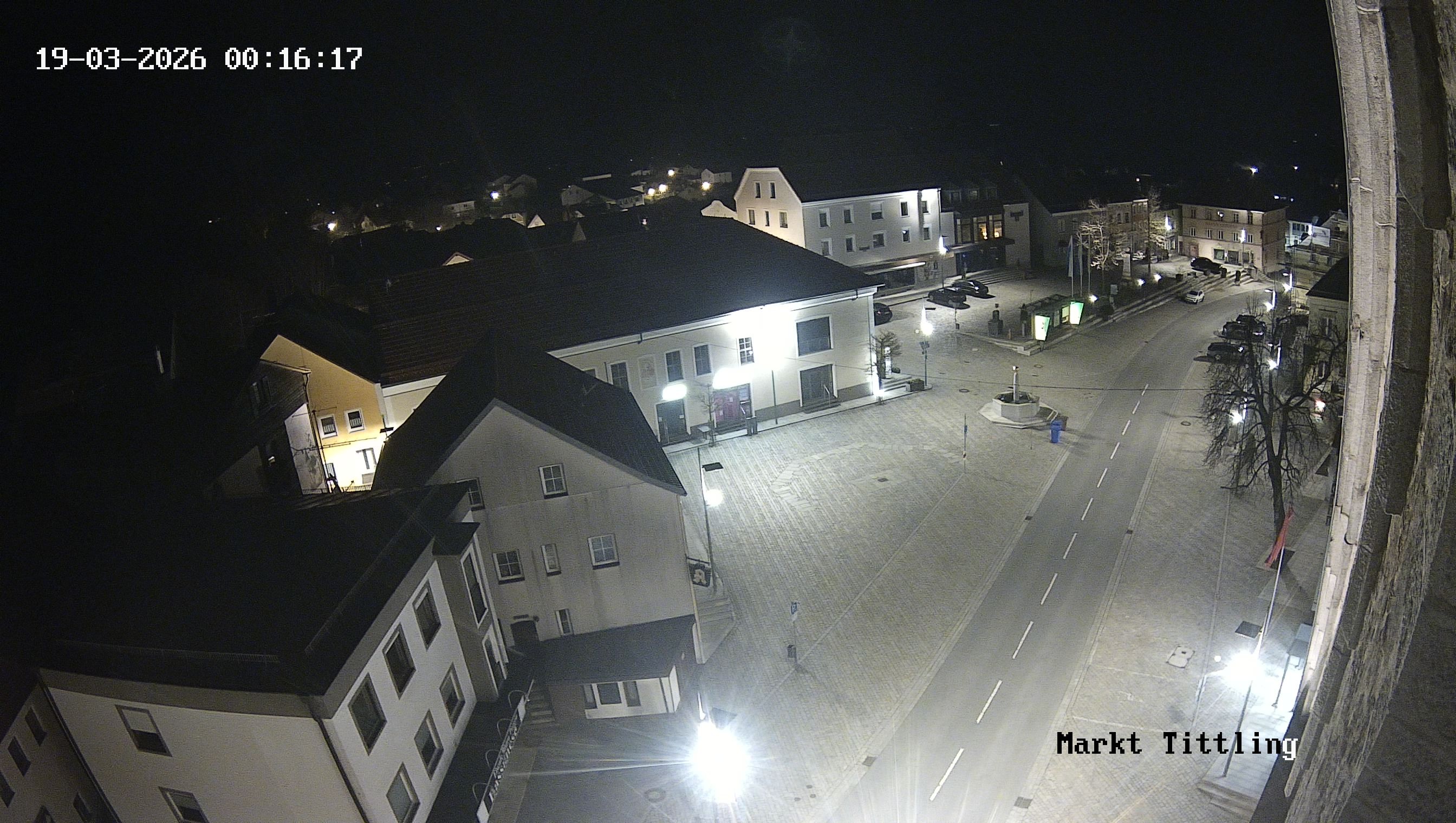 Archiv Foto Webcam Marktplatz in Tittling