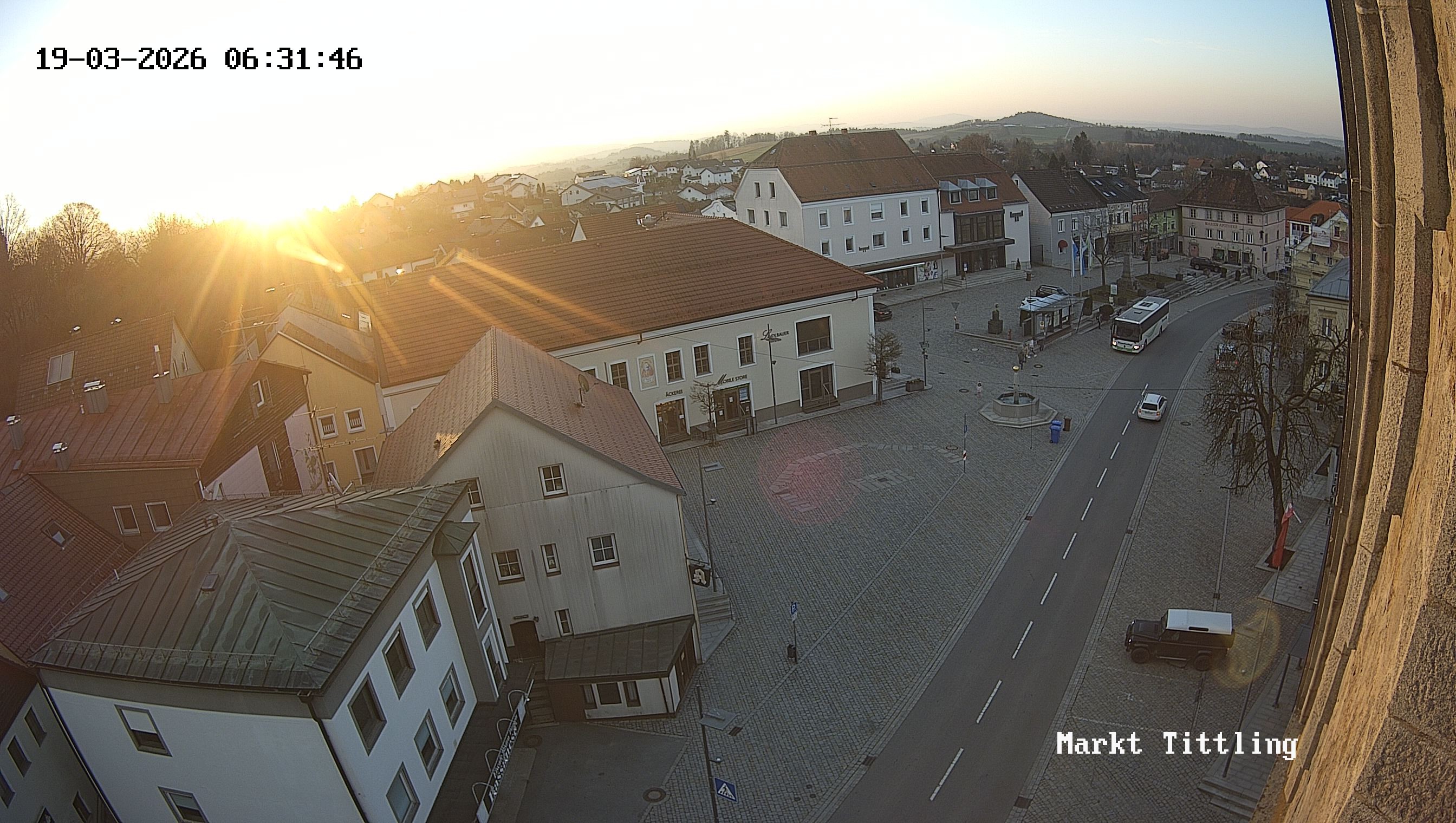 Archiv Foto Webcam Marktplatz in Tittling