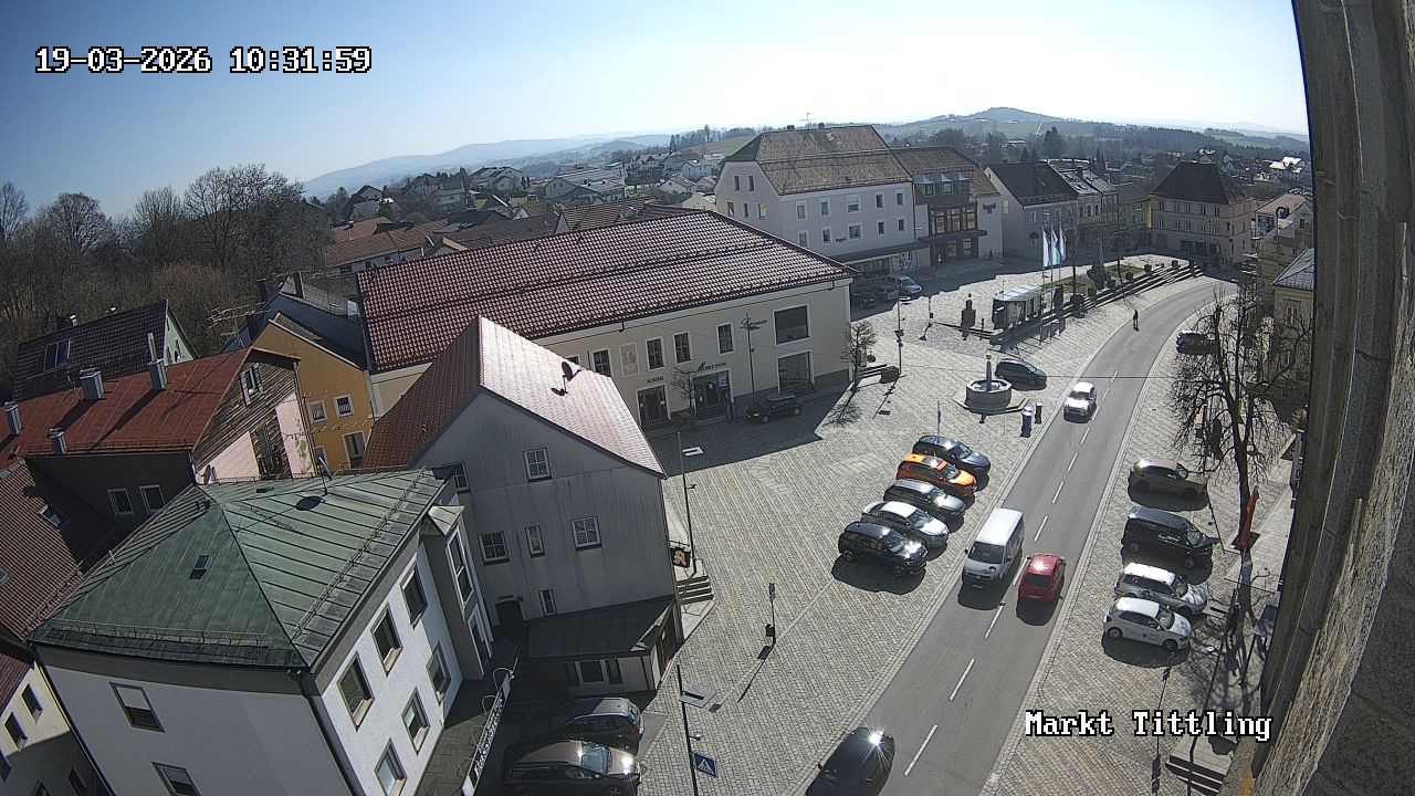 Archiv Foto Webcam Marktplatz in Tittling