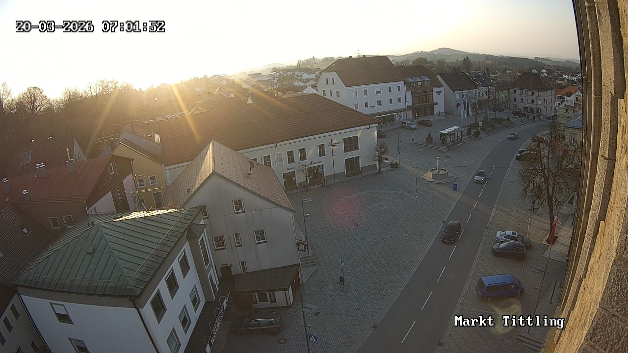 Archiv Foto Webcam Marktplatz in Tittling
