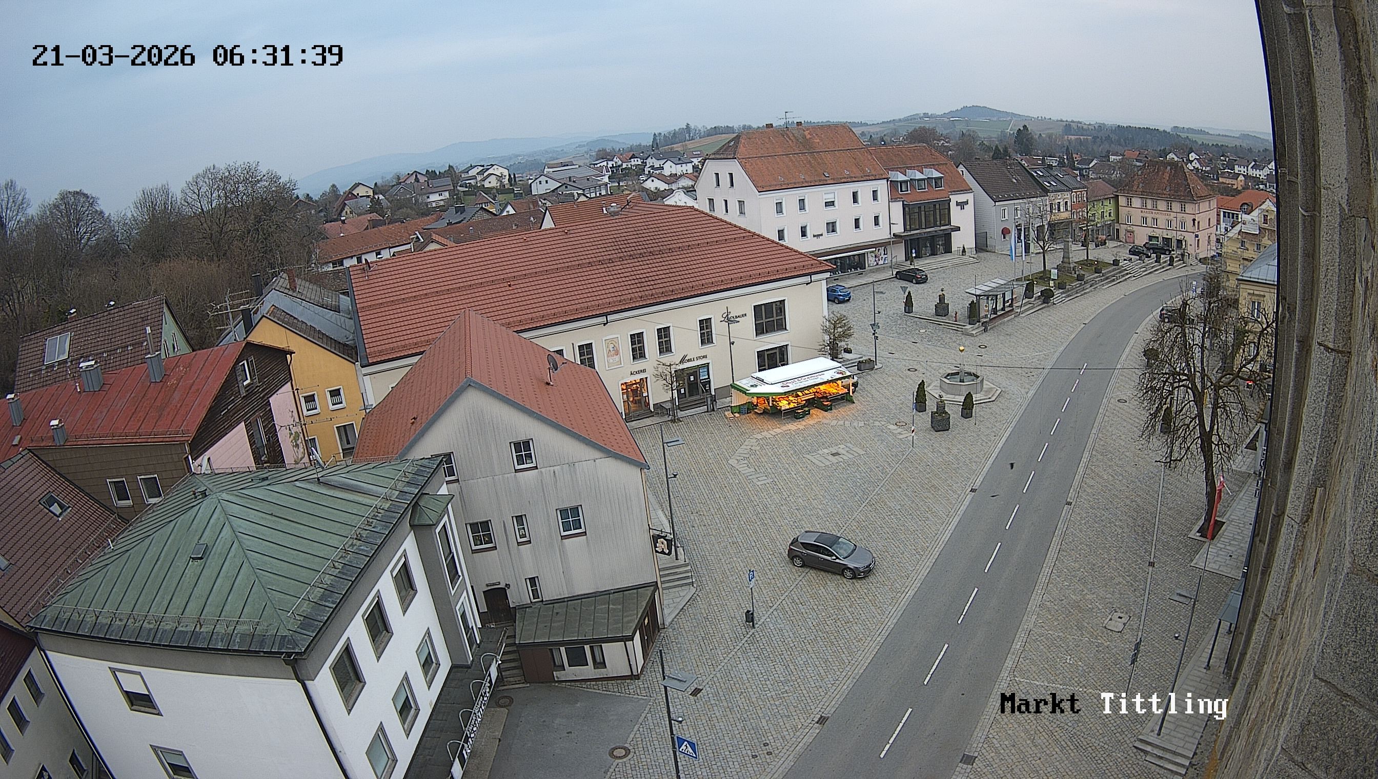 Archiv Foto Webcam Marktplatz in Tittling