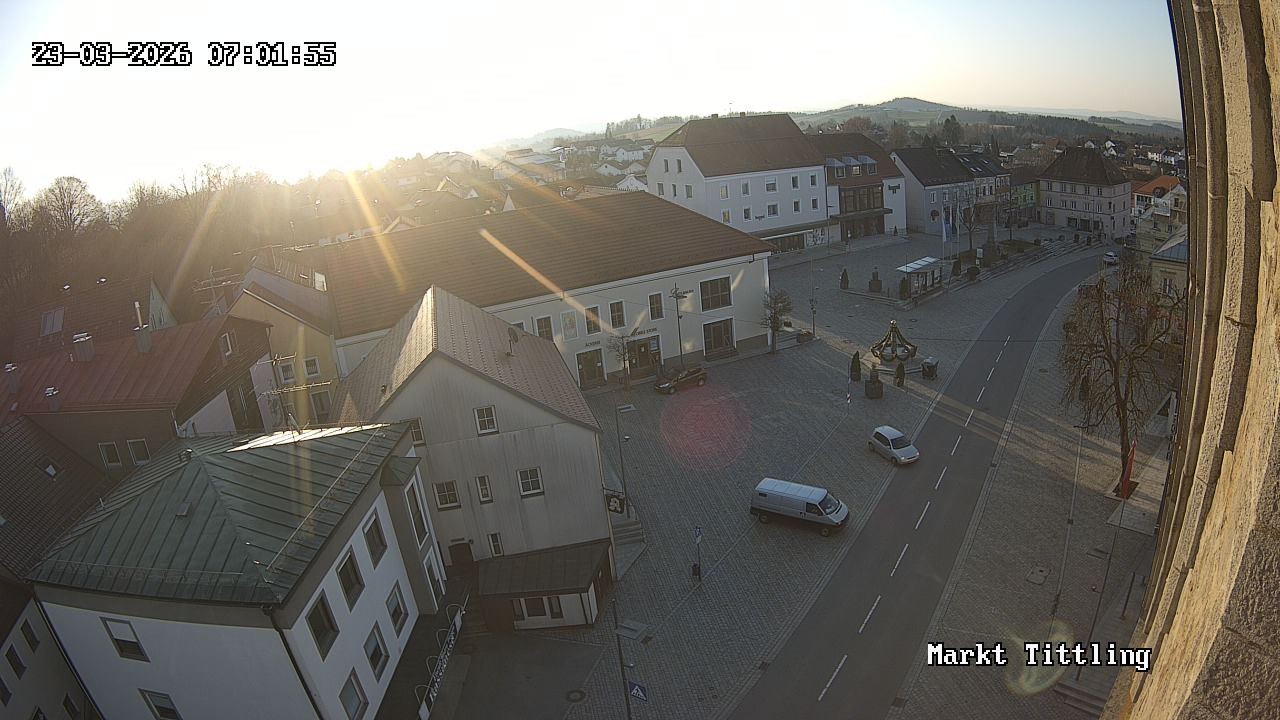 Archiv Foto Webcam Marktplatz in Tittling