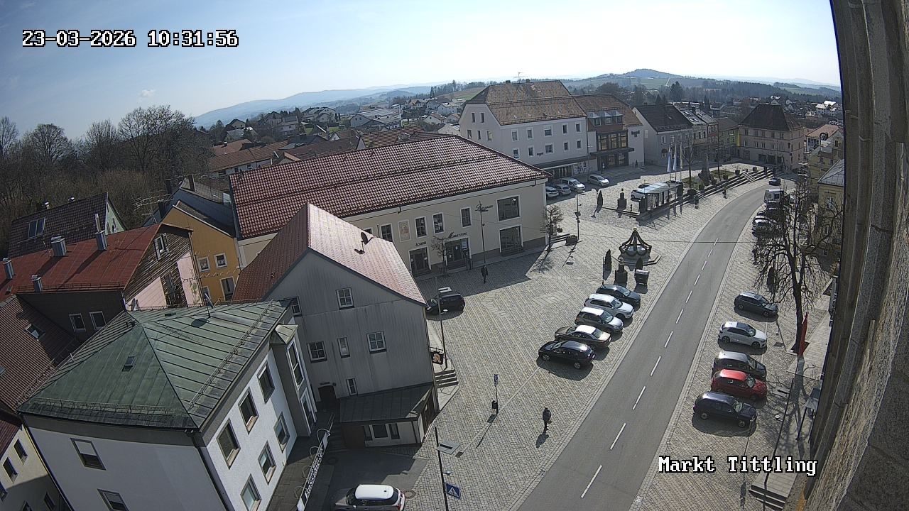 Archiv Foto Webcam Marktplatz in Tittling