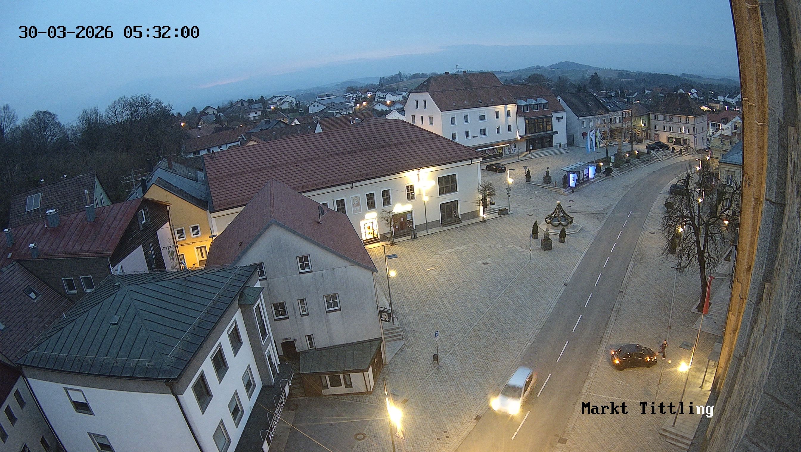 Archiv Foto Webcam Marktplatz in Tittling