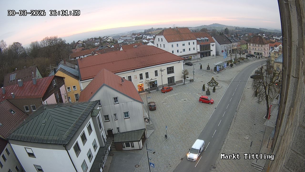Archiv Foto Webcam Marktplatz in Tittling