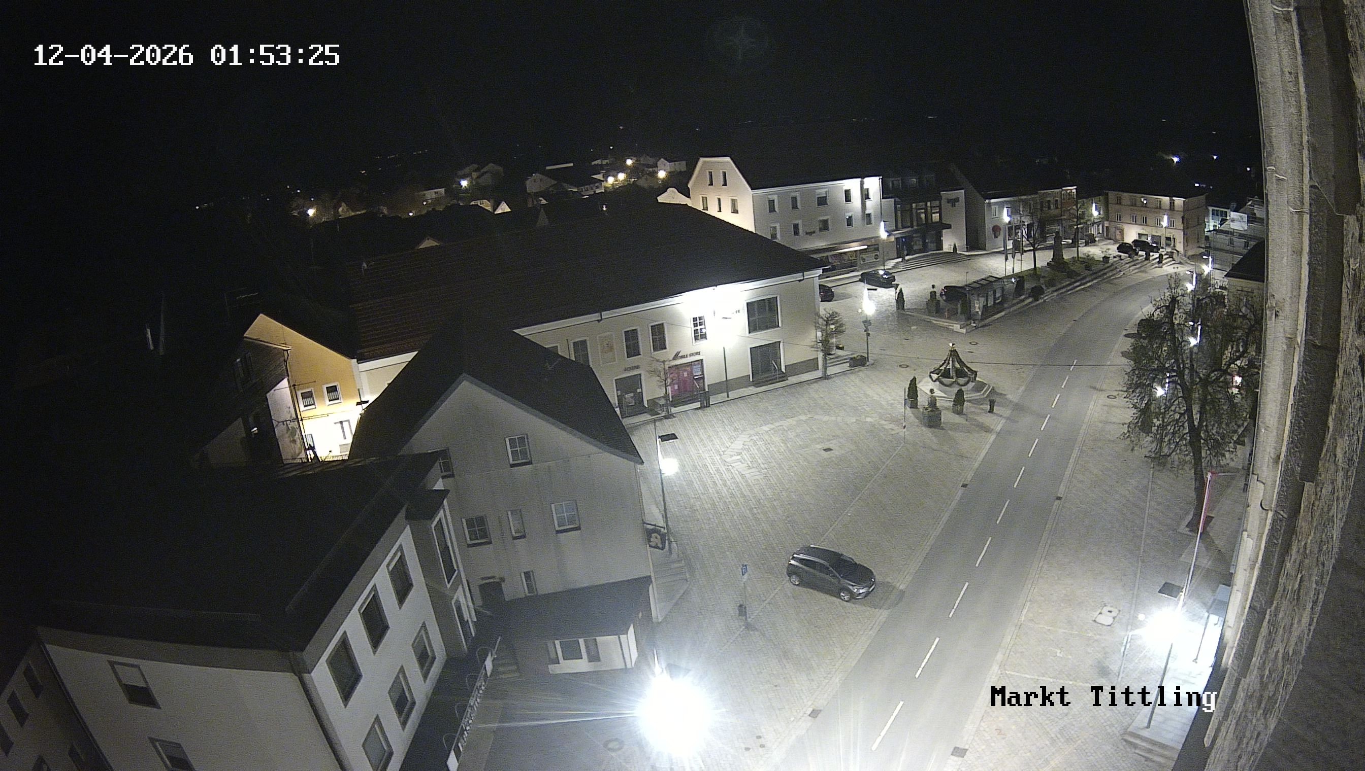 Archiv Foto Webcam Marktplatz in Tittling