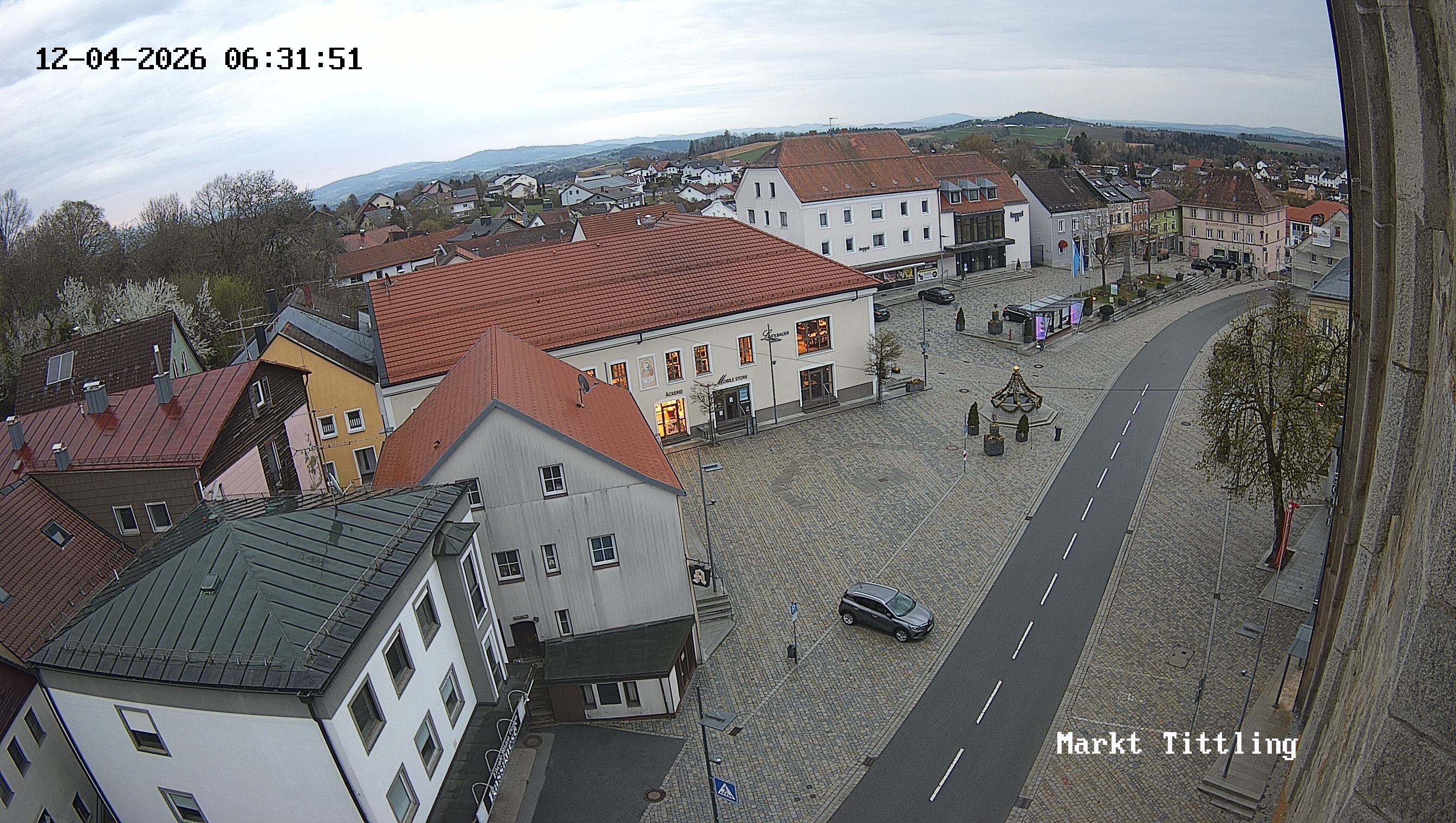 Archiv Foto Webcam Marktplatz in Tittling