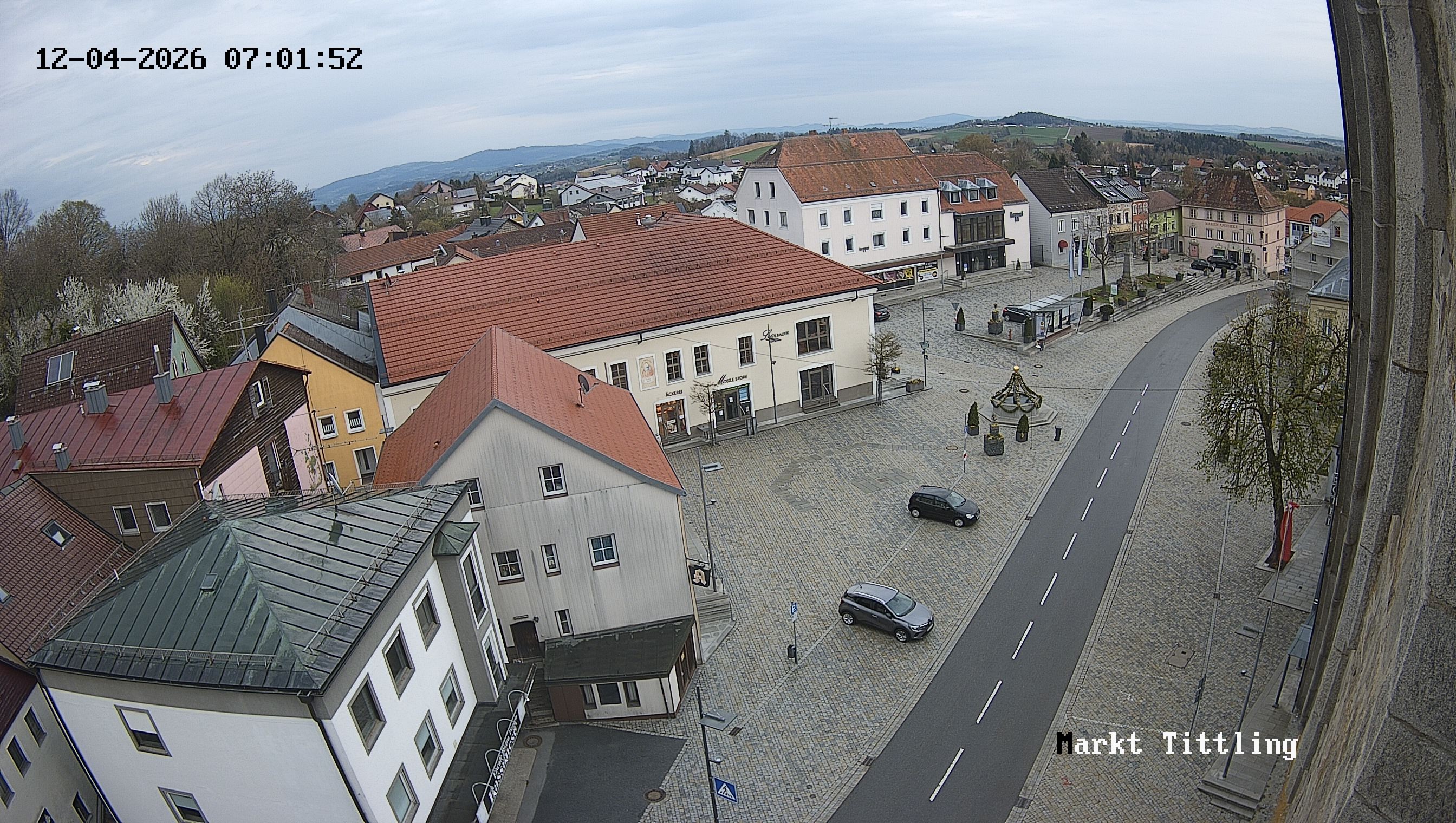 Archiv Foto Webcam Marktplatz in Tittling