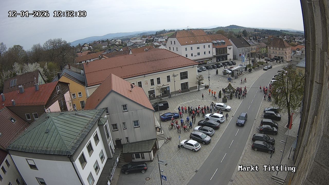 Archiv Foto Webcam Marktplatz in Tittling
