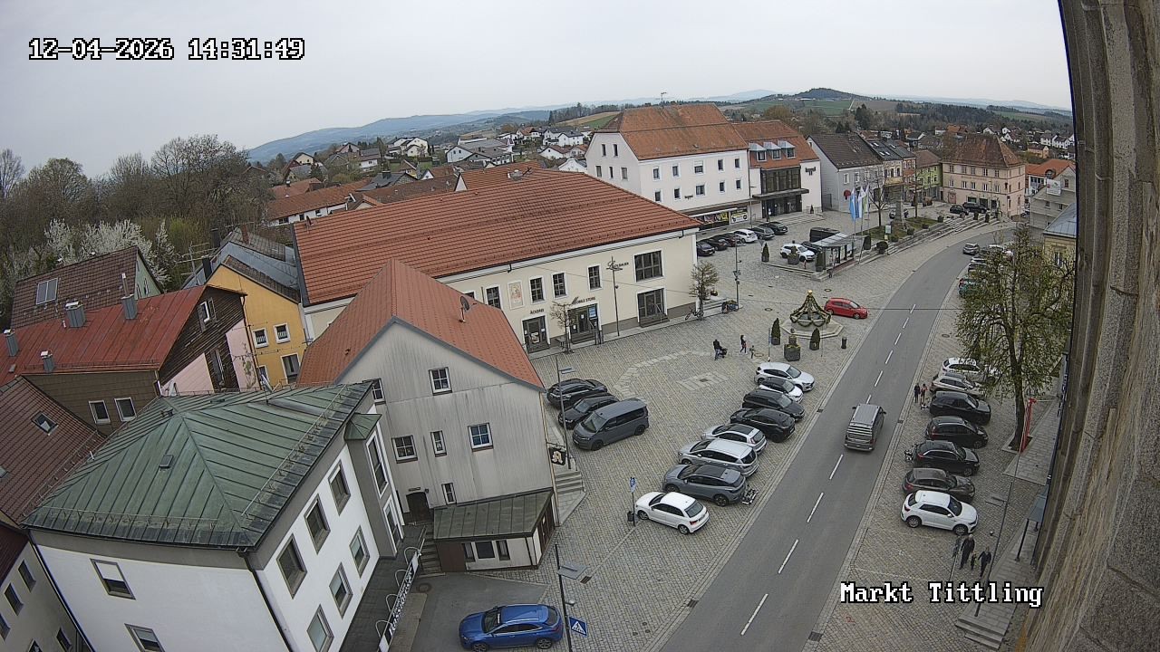 Archiv Foto Webcam Marktplatz in Tittling
