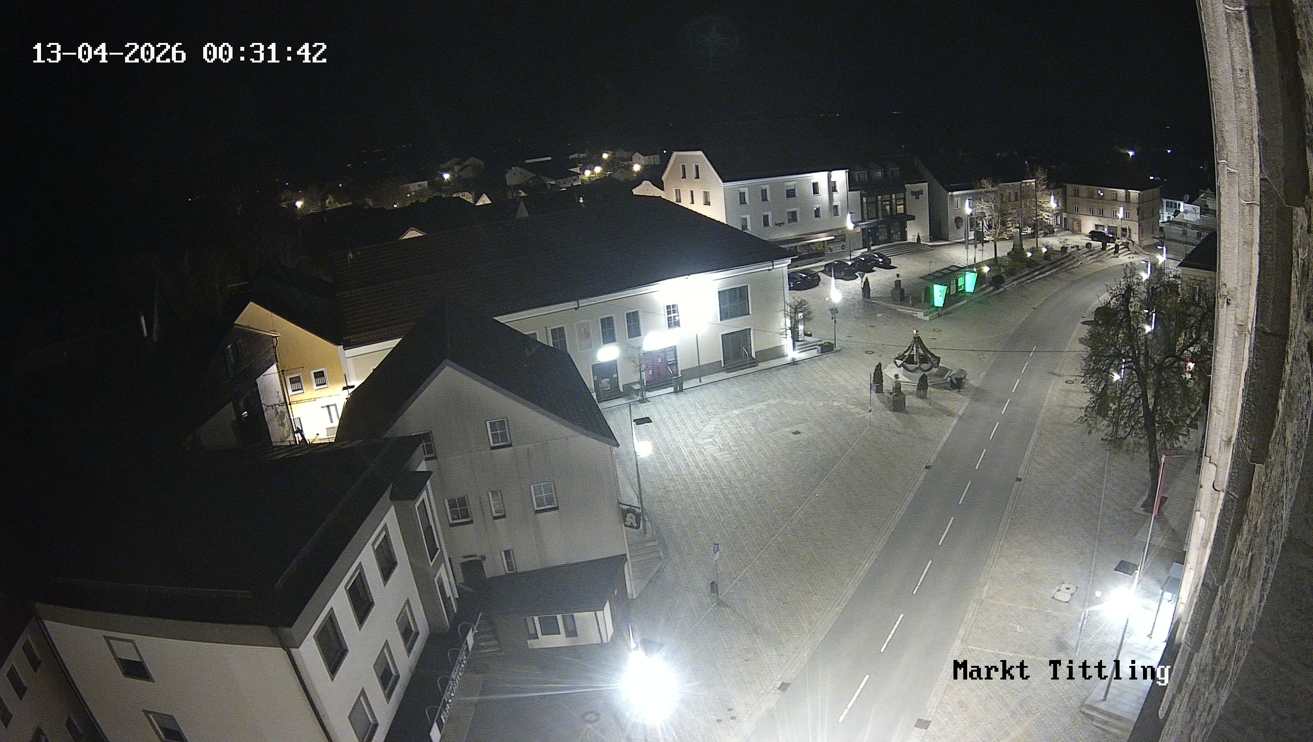 Archiv Foto Webcam Marktplatz in Tittling