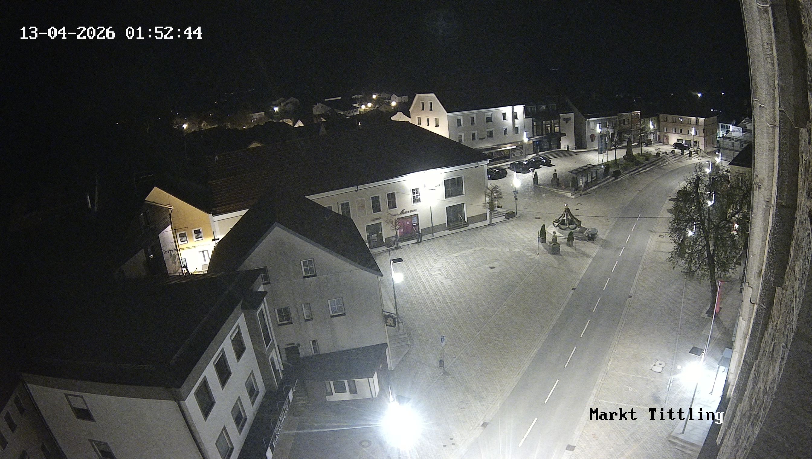 Archiv Foto Webcam Marktplatz in Tittling