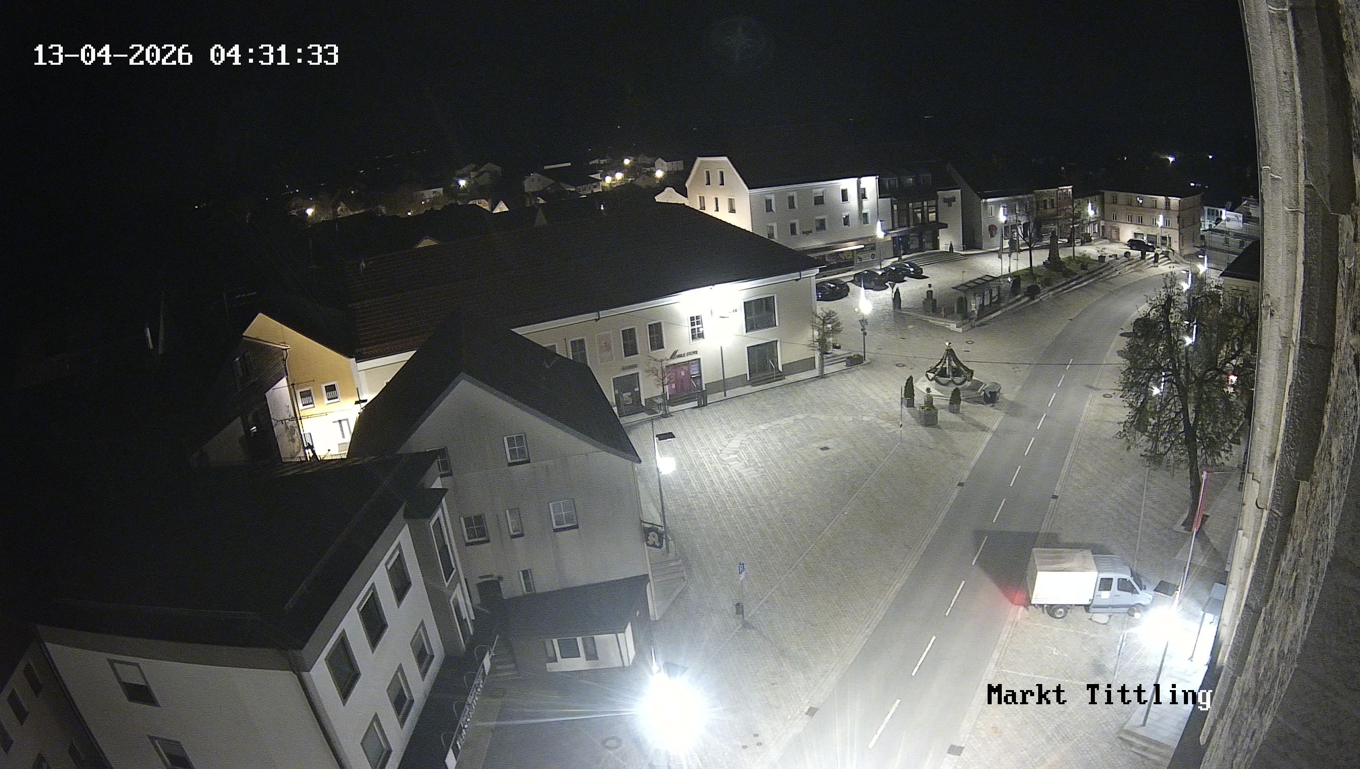 Archiv Foto Webcam Marktplatz in Tittling
