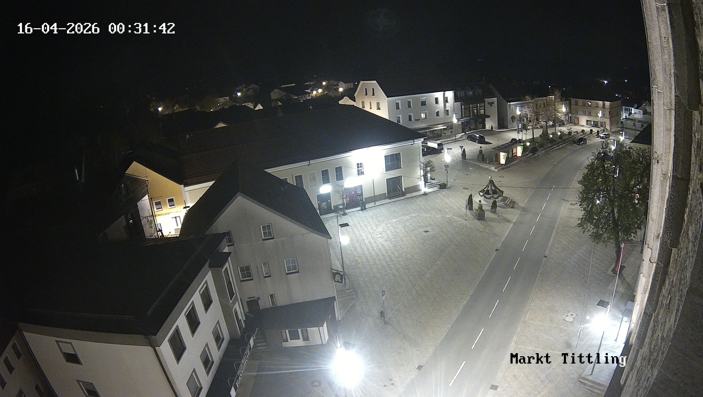Archiv Foto Webcam Marktplatz in Tittling