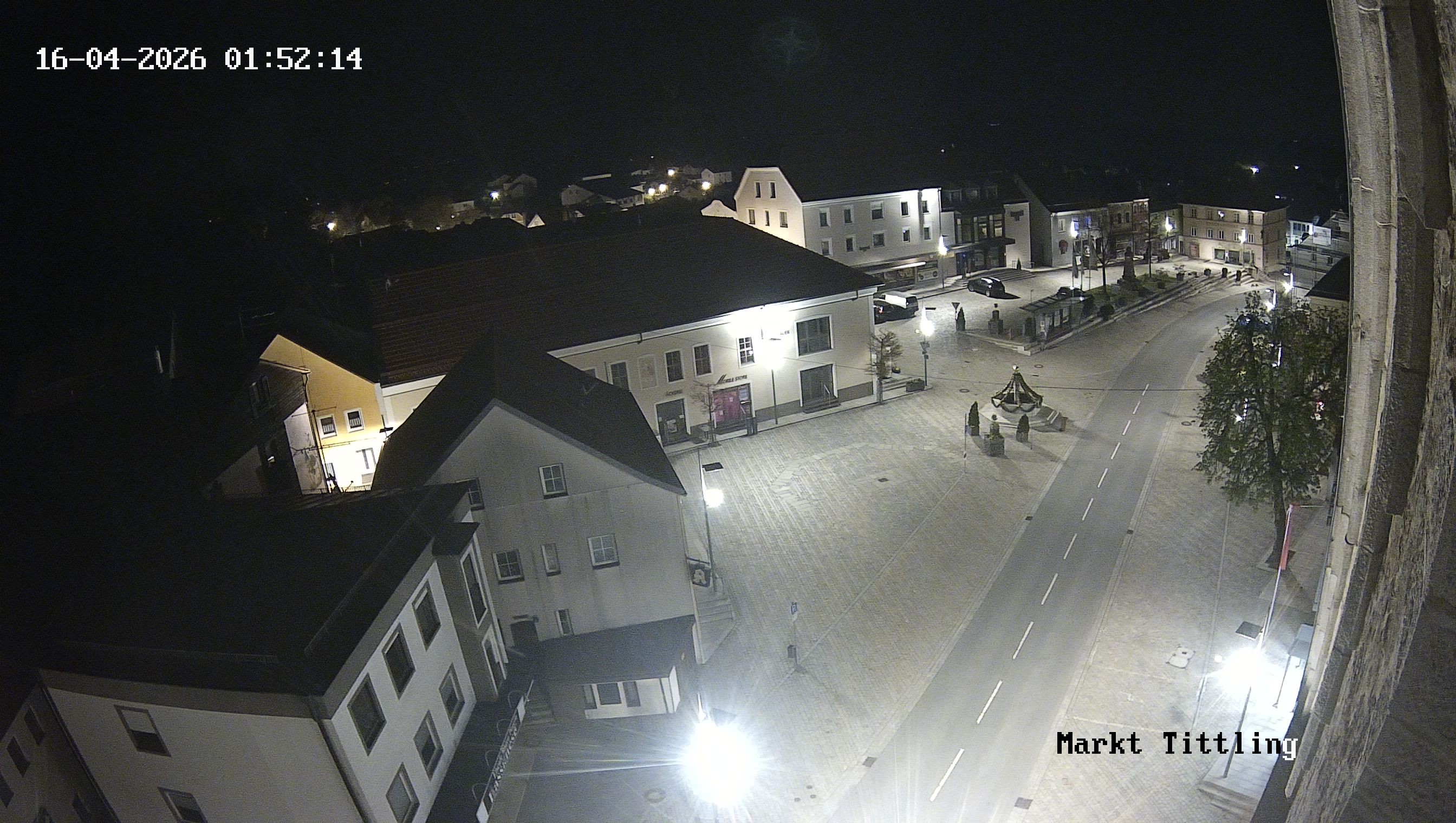 Archiv Foto Webcam Marktplatz in Tittling