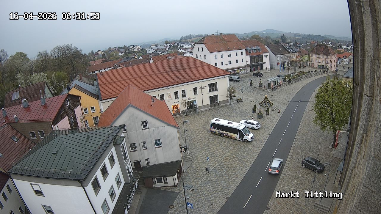 Archiv Foto Webcam Marktplatz in Tittling
