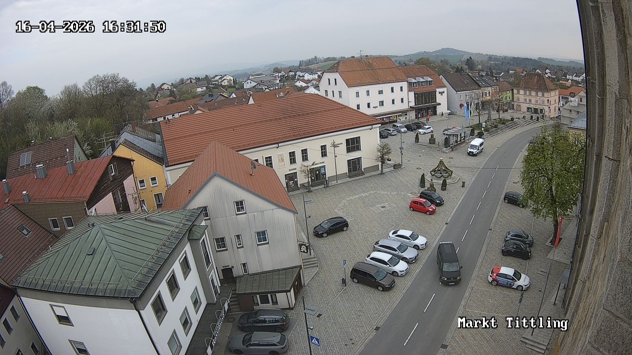 Archiv Foto Webcam Marktplatz in Tittling