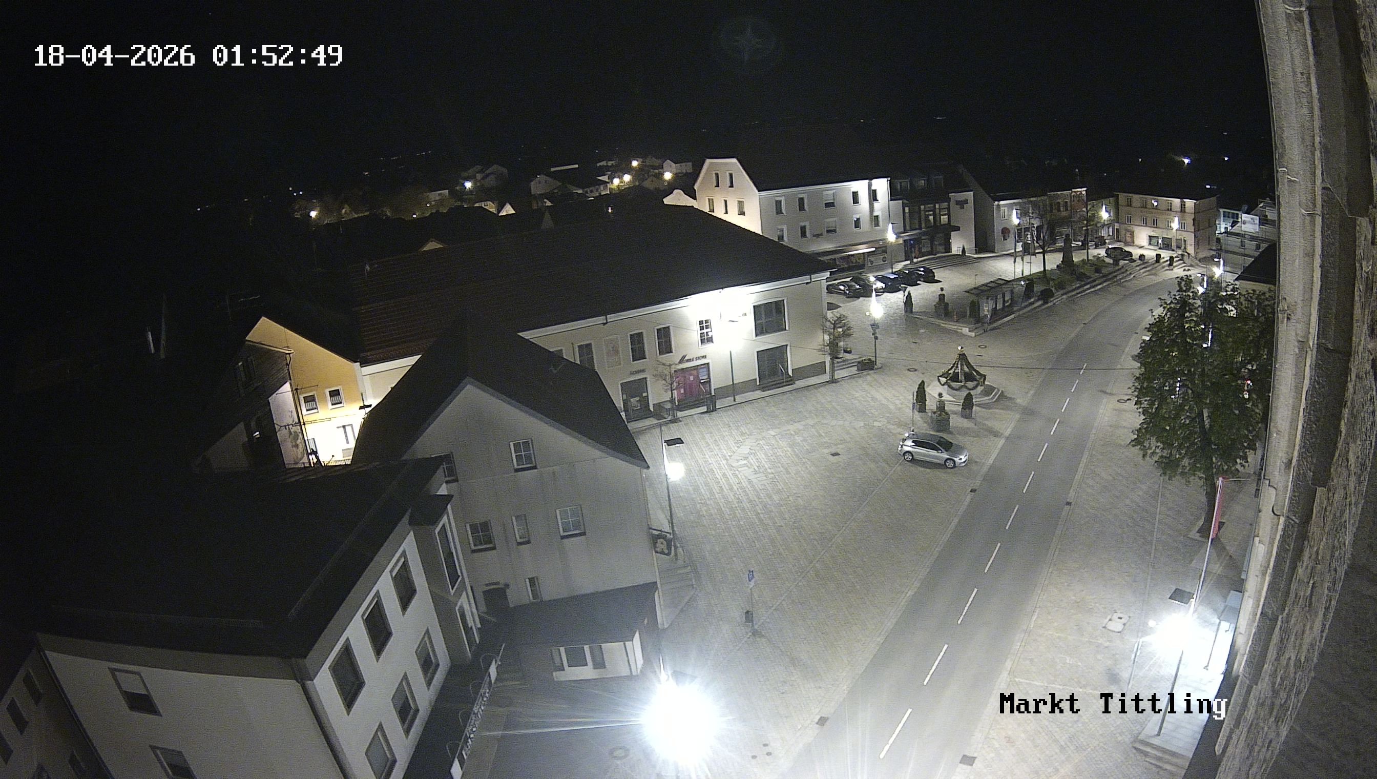 Archiv Foto Webcam Marktplatz in Tittling