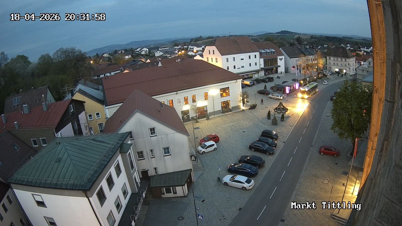 Archiv Foto Webcam Marktplatz in Tittling