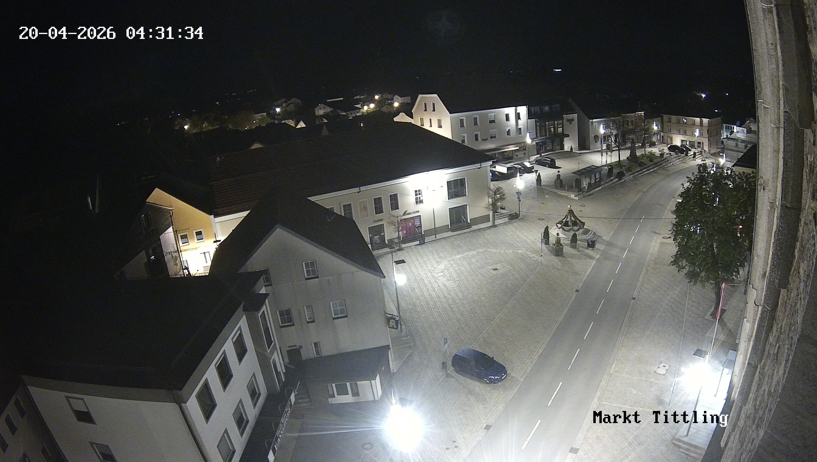 Archiv Foto Webcam Marktplatz in Tittling