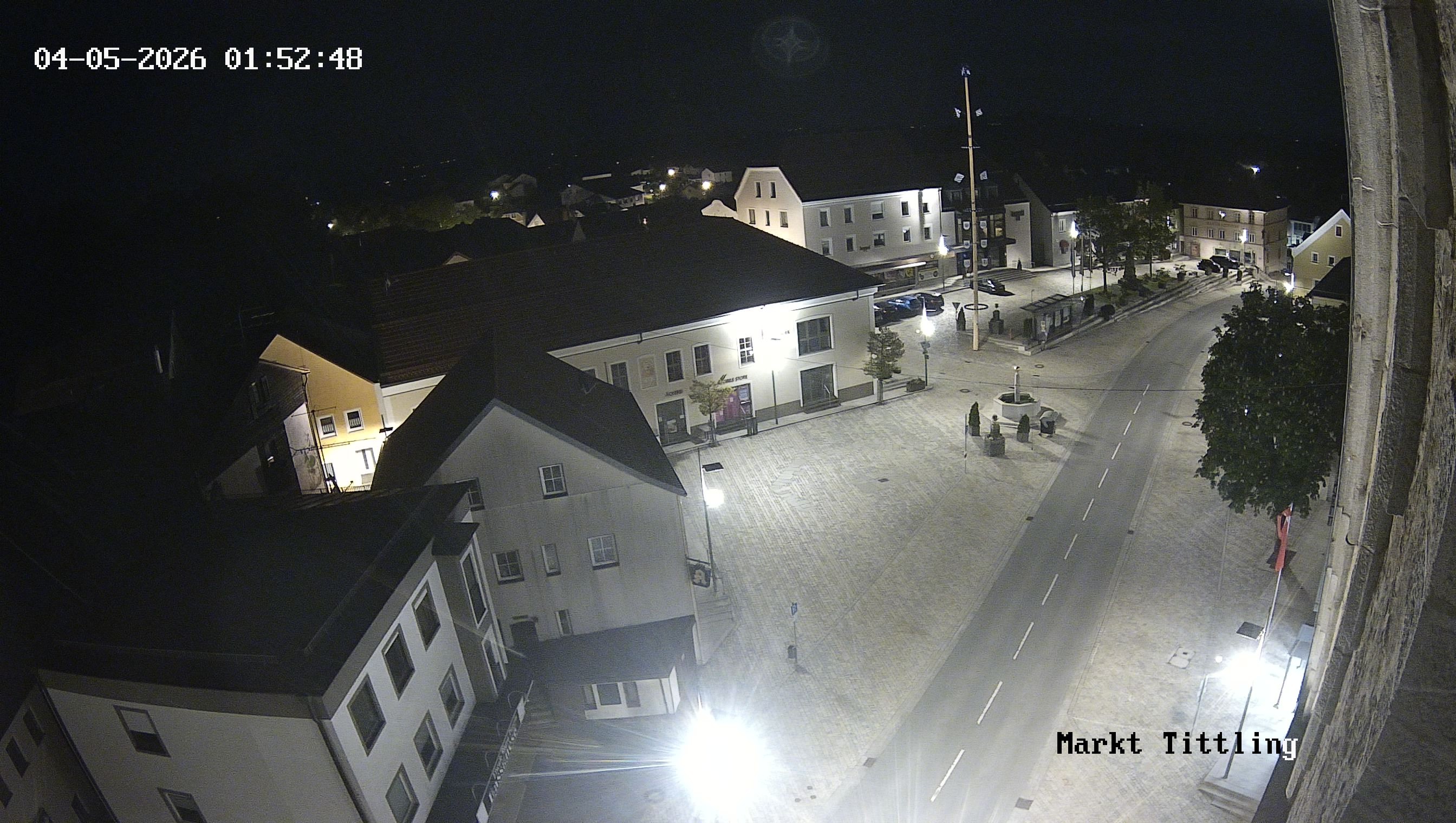 Archiv Foto Webcam Marktplatz in Tittling