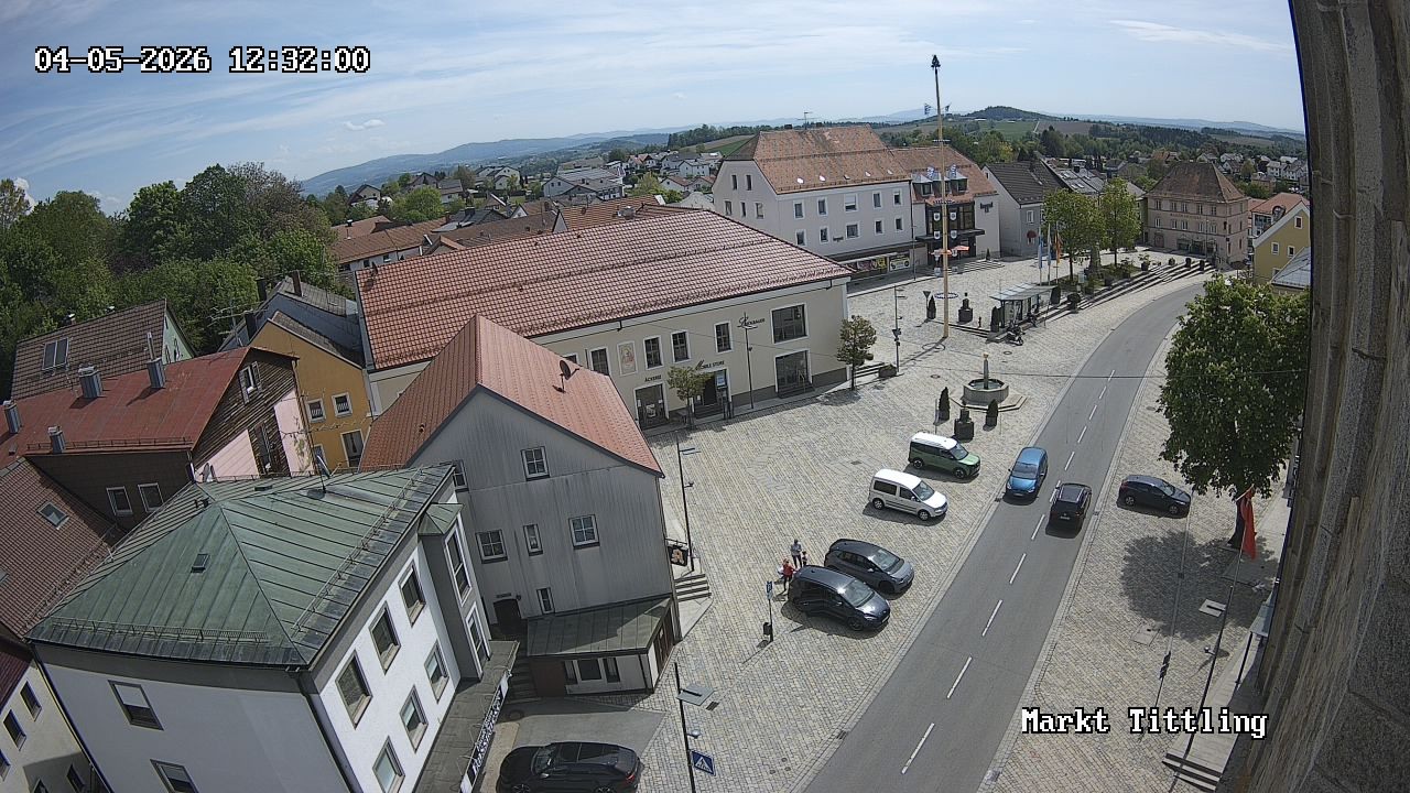 Archiv Foto Webcam Marktplatz in Tittling
