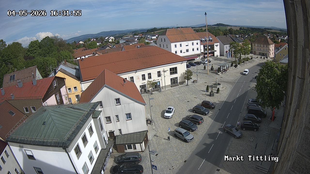 Archiv Foto Webcam Marktplatz in Tittling