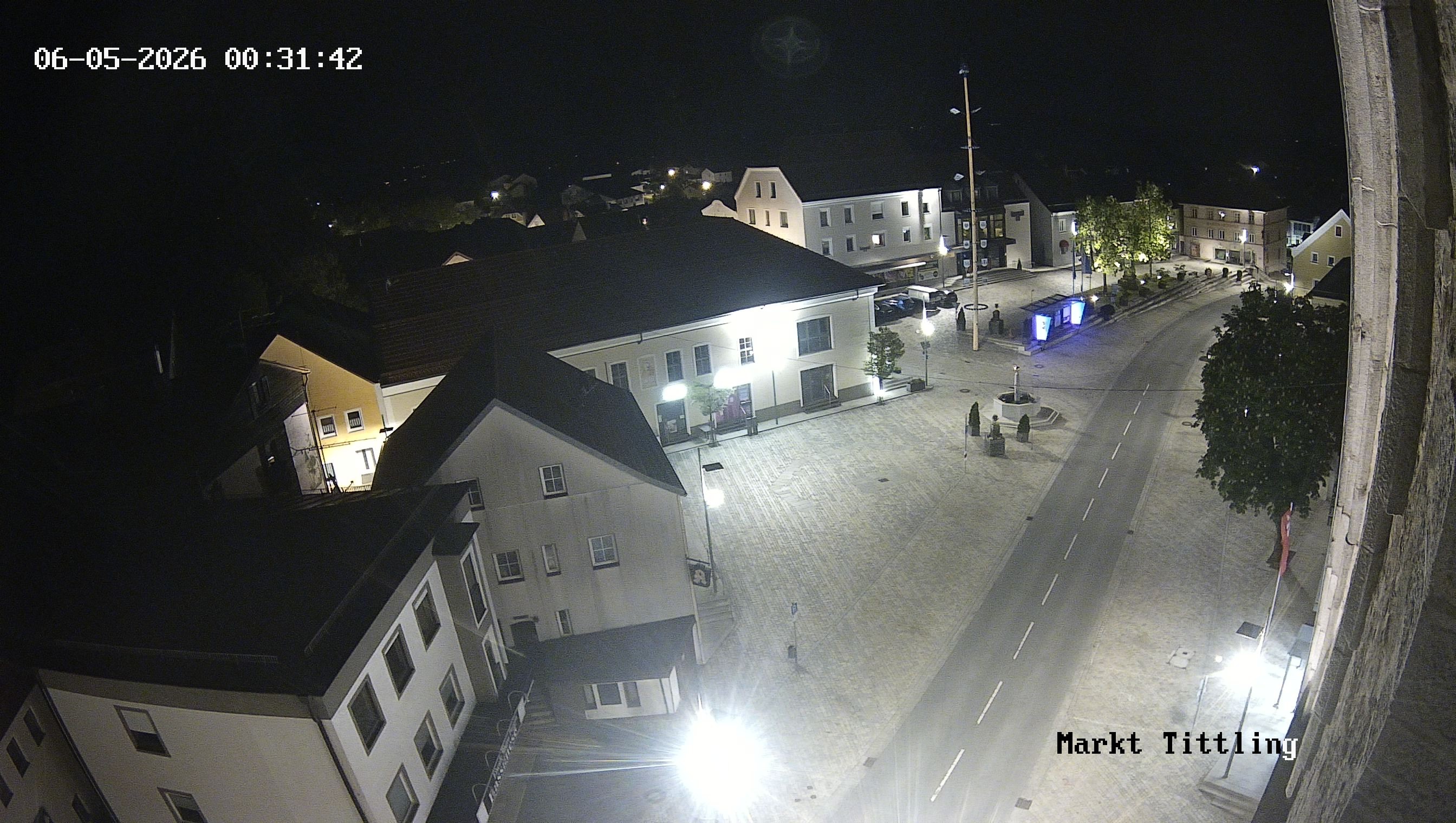 Archiv Foto Webcam Marktplatz in Tittling