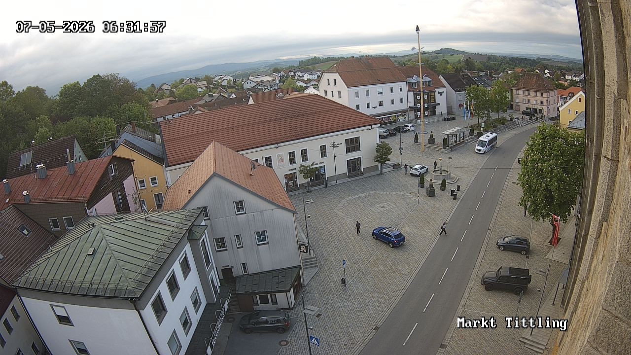 Archiv Foto Webcam Marktplatz in Tittling