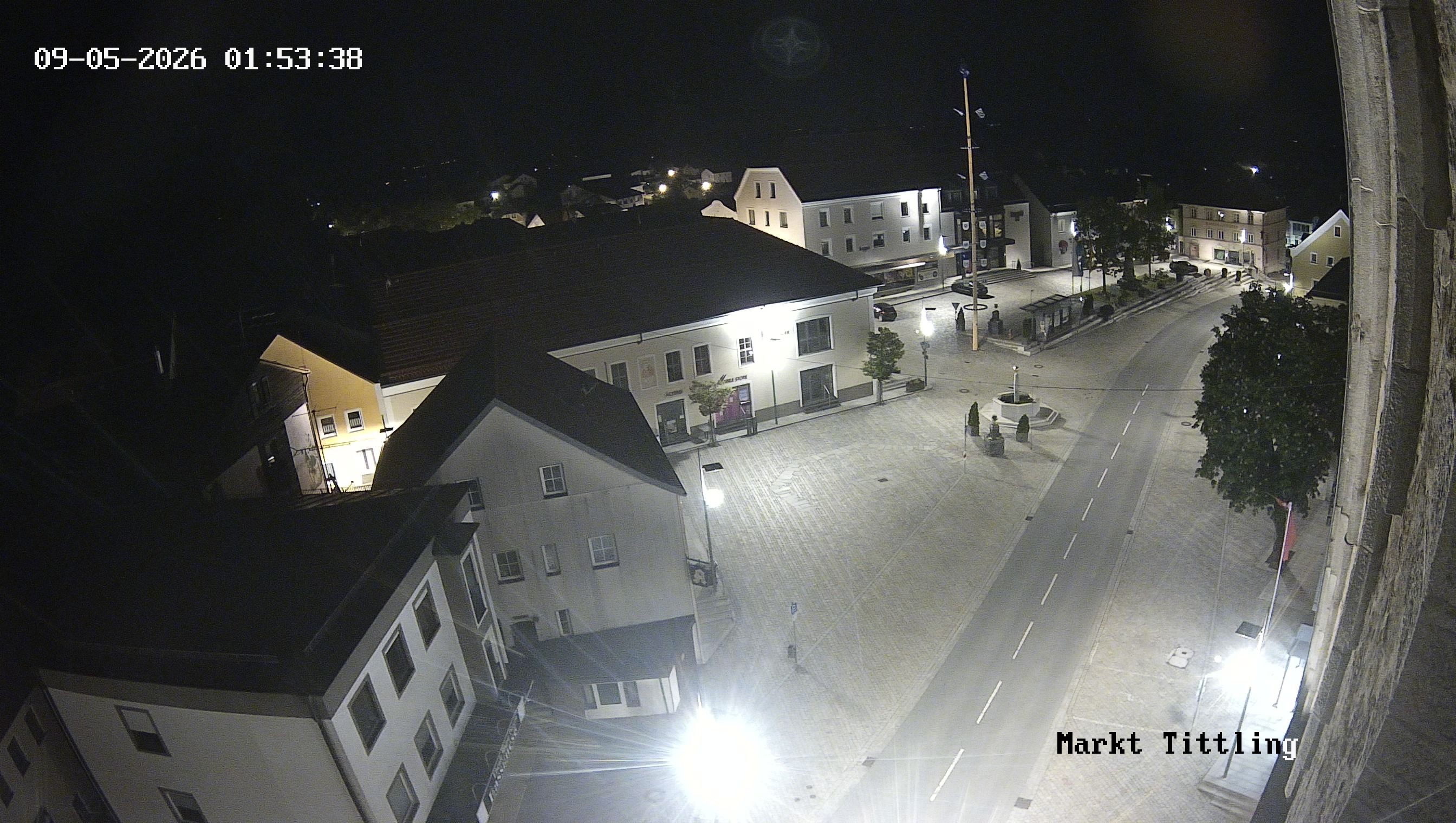 Archiv Foto Webcam Marktplatz in Tittling