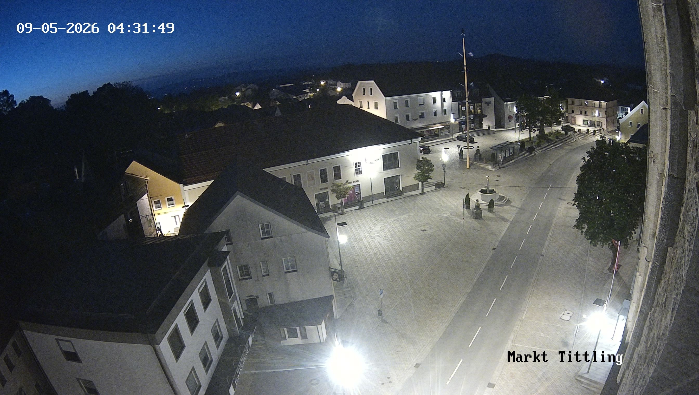 Archiv Foto Webcam Marktplatz in Tittling