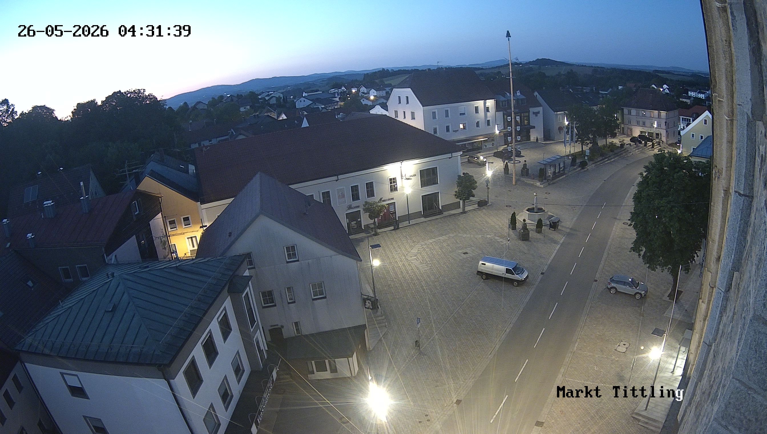 Archiv Foto Webcam Marktplatz in Tittling