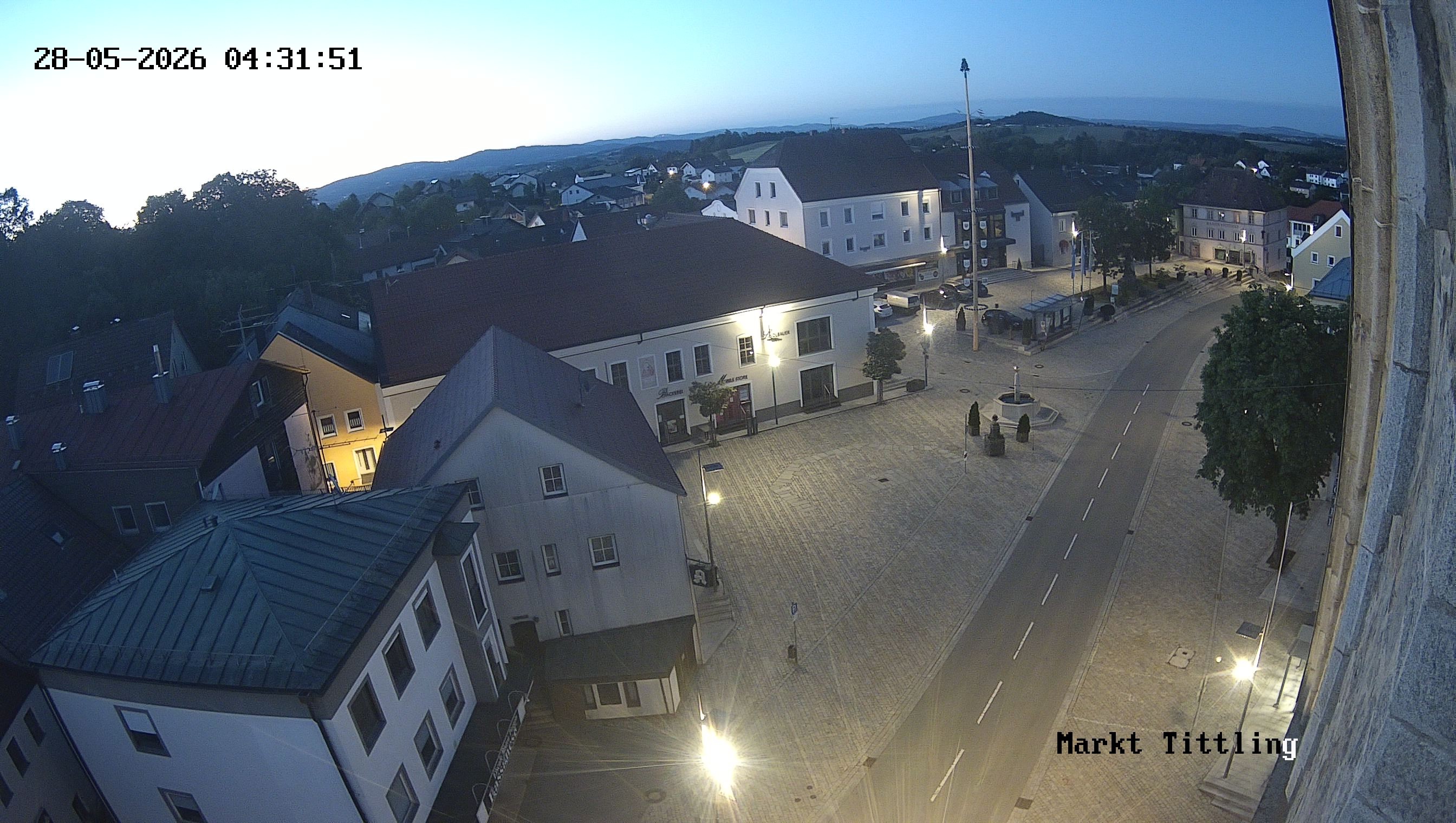 Archiv Foto Webcam Marktplatz in Tittling