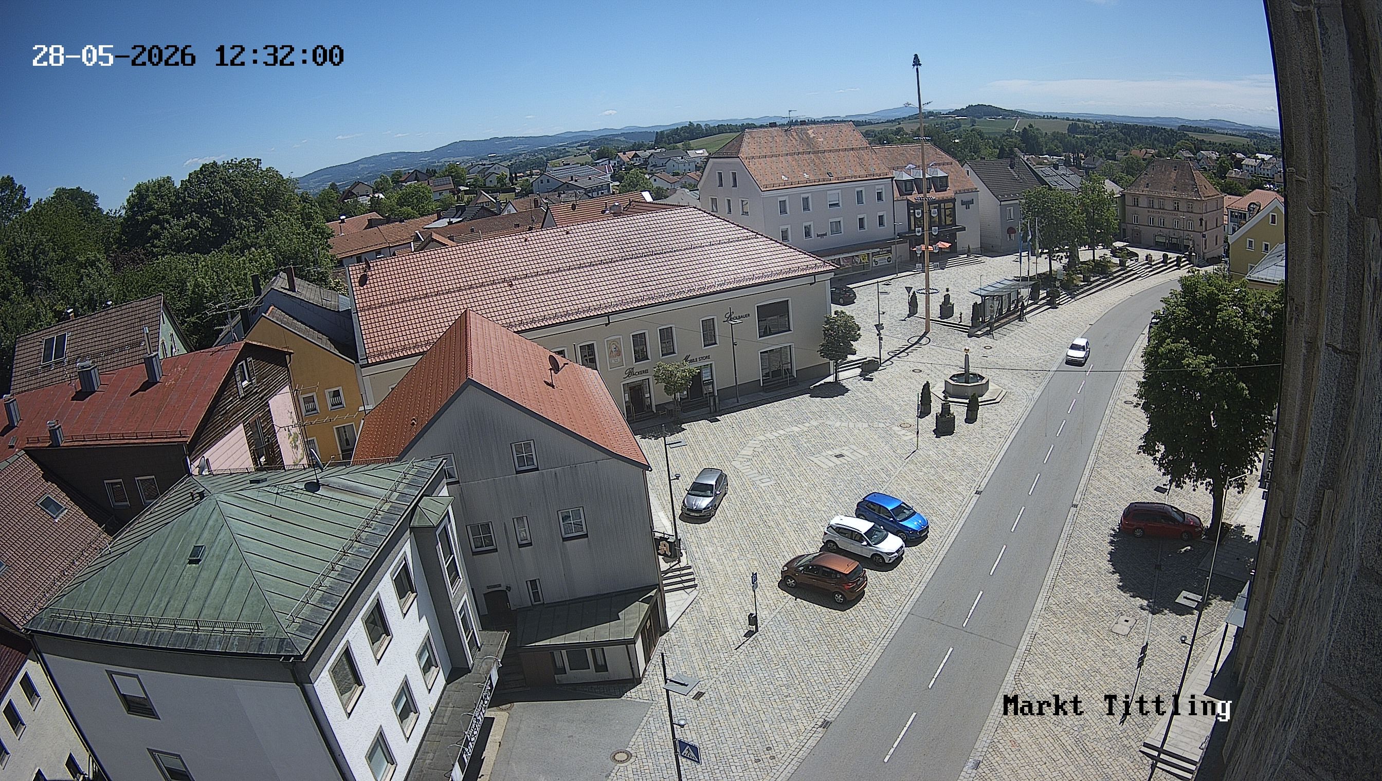 Archiv Foto Webcam Marktplatz in Tittling