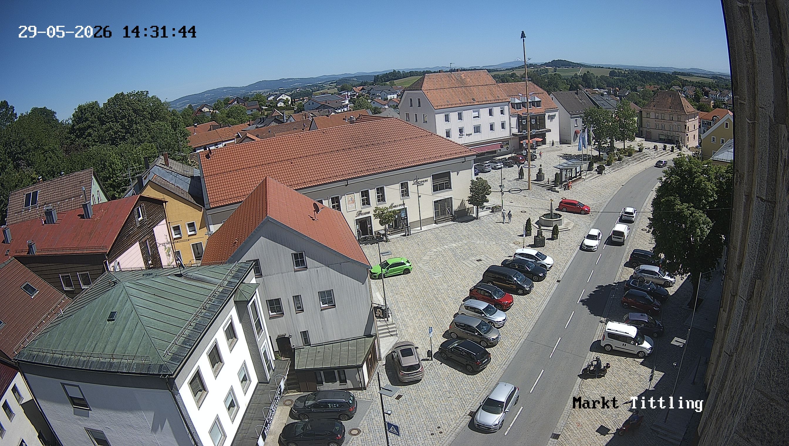 Archiv Foto Webcam Marktplatz in Tittling