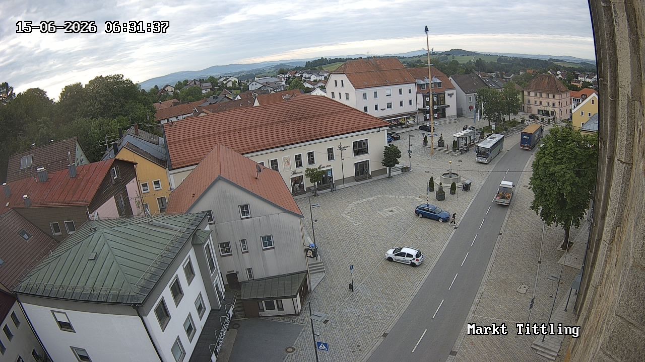 Archiv Foto Webcam Marktplatz in Tittling