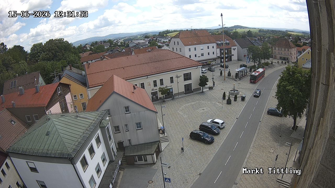 Archiv Foto Webcam Marktplatz in Tittling