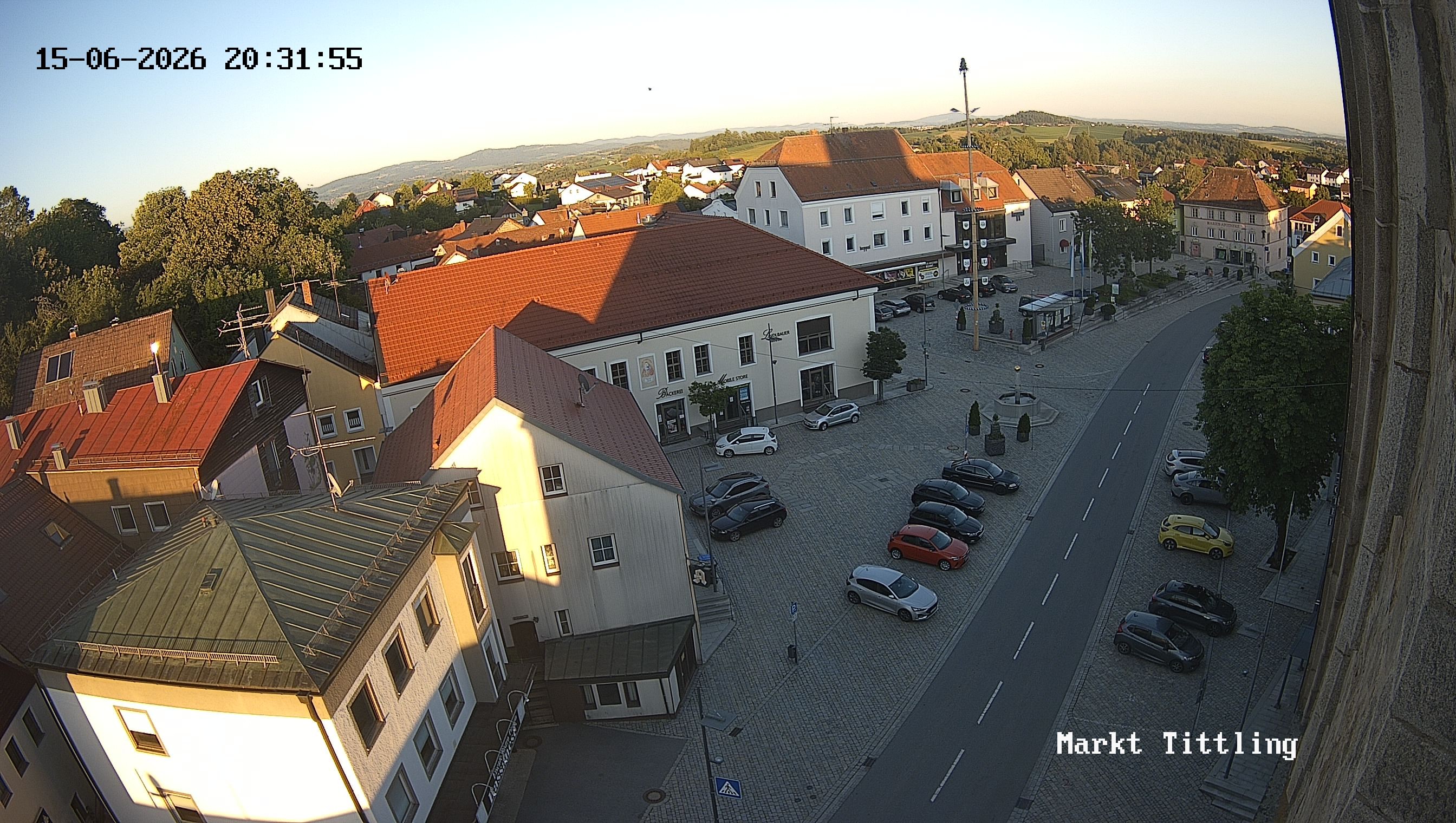 Archiv Foto Webcam Marktplatz in Tittling