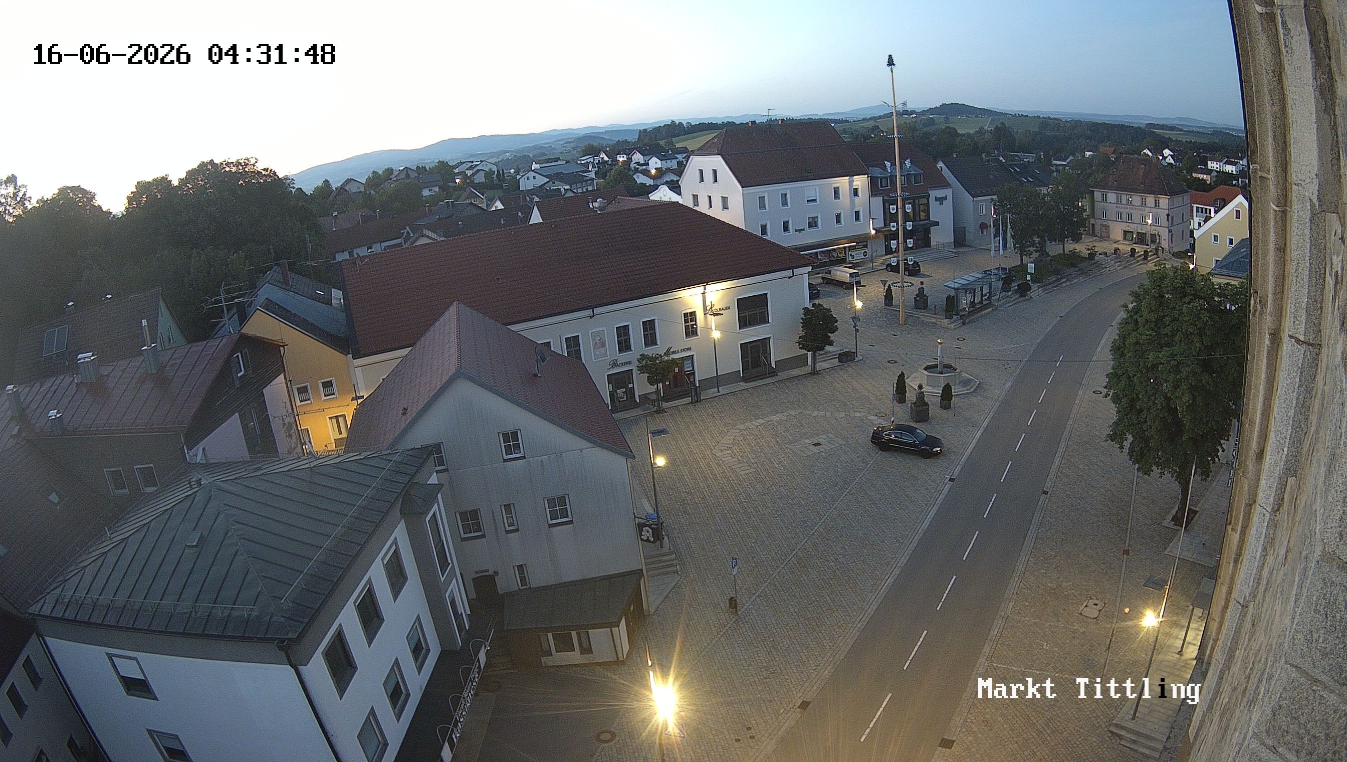Archiv Foto Webcam Marktplatz in Tittling